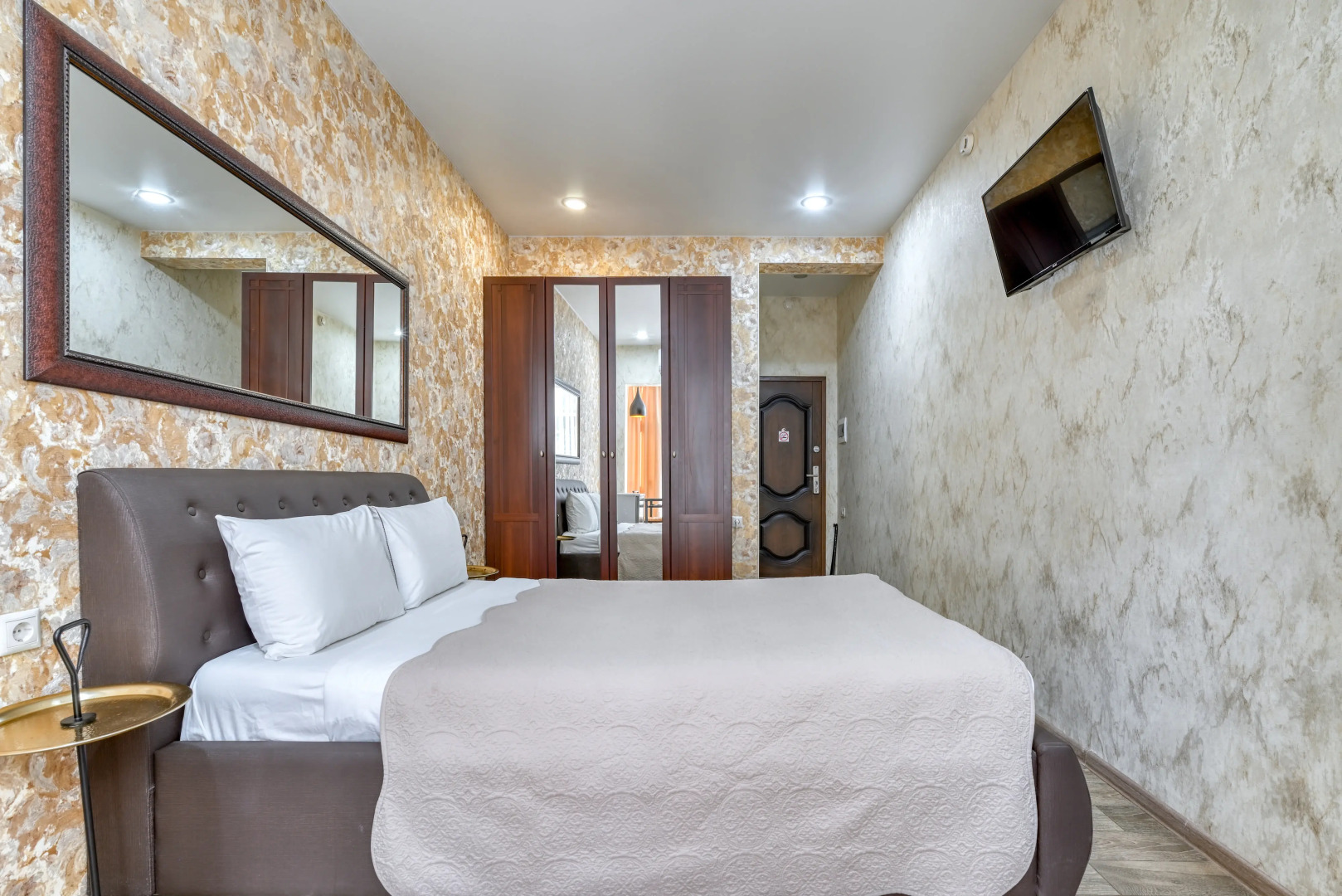 Апартаменты Место под солнцем 7