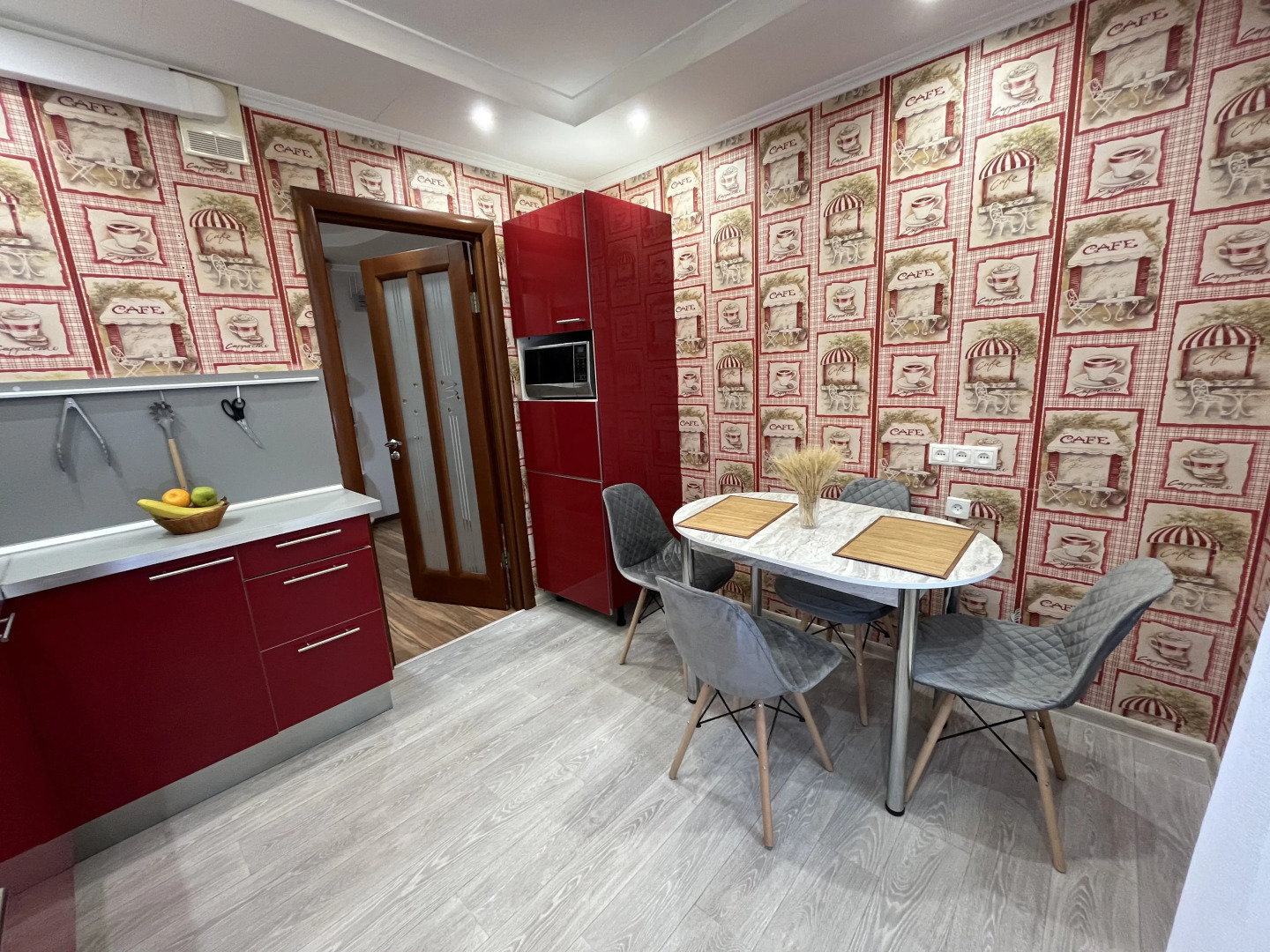 Квартира уютная двухкомнатная на центральной улице