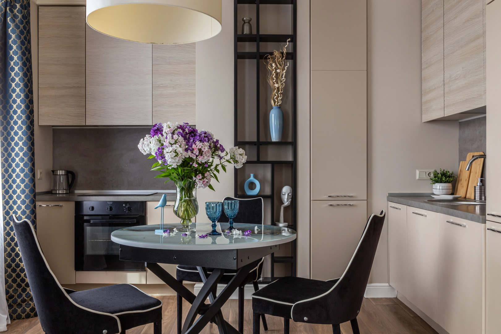 Квартира Moscow Deluxe Apartments Family Suite City View