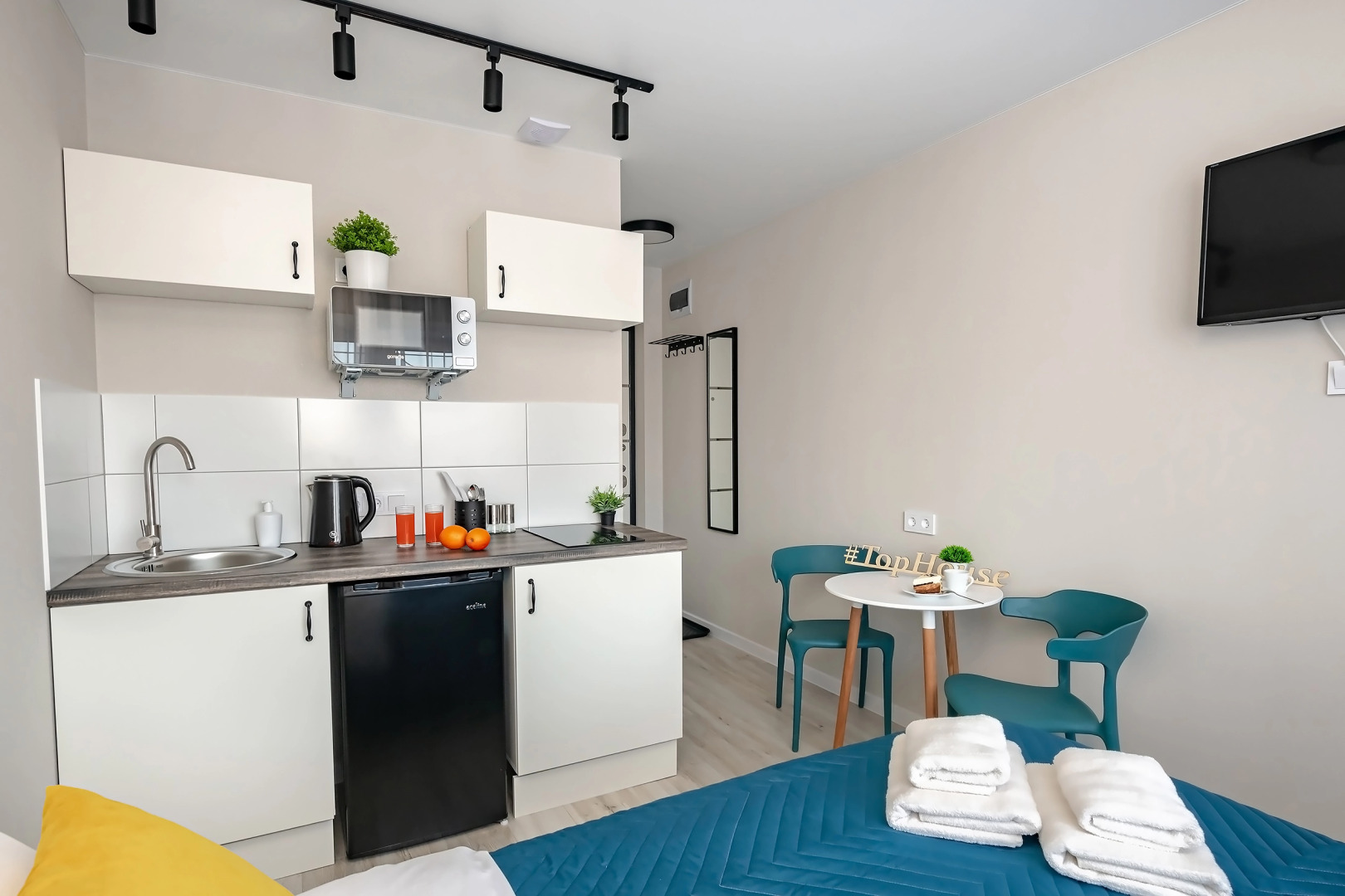 Апартаменты TopHouse на Калинина 105, 6
