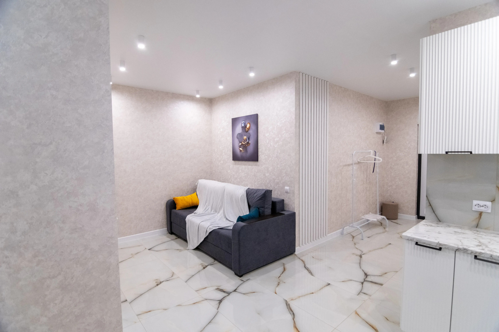 Апартаменты с новым ремонтом в новострое