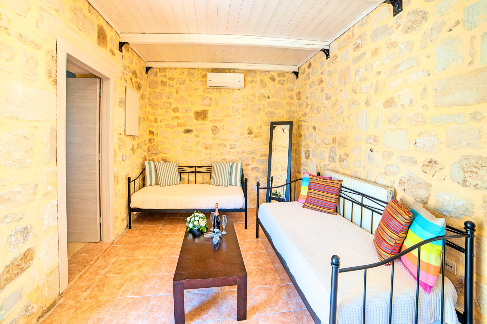 Вилла Cretan Breeze Heated Pool