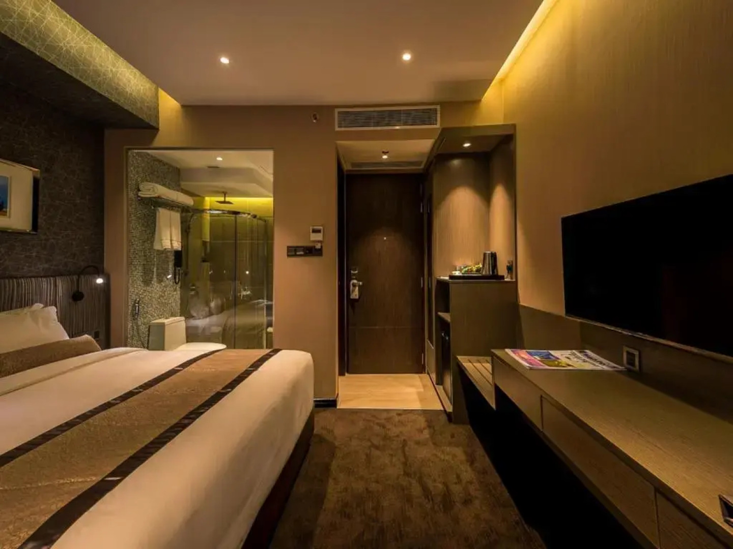 Отель Best Western Plus Maple Leaf