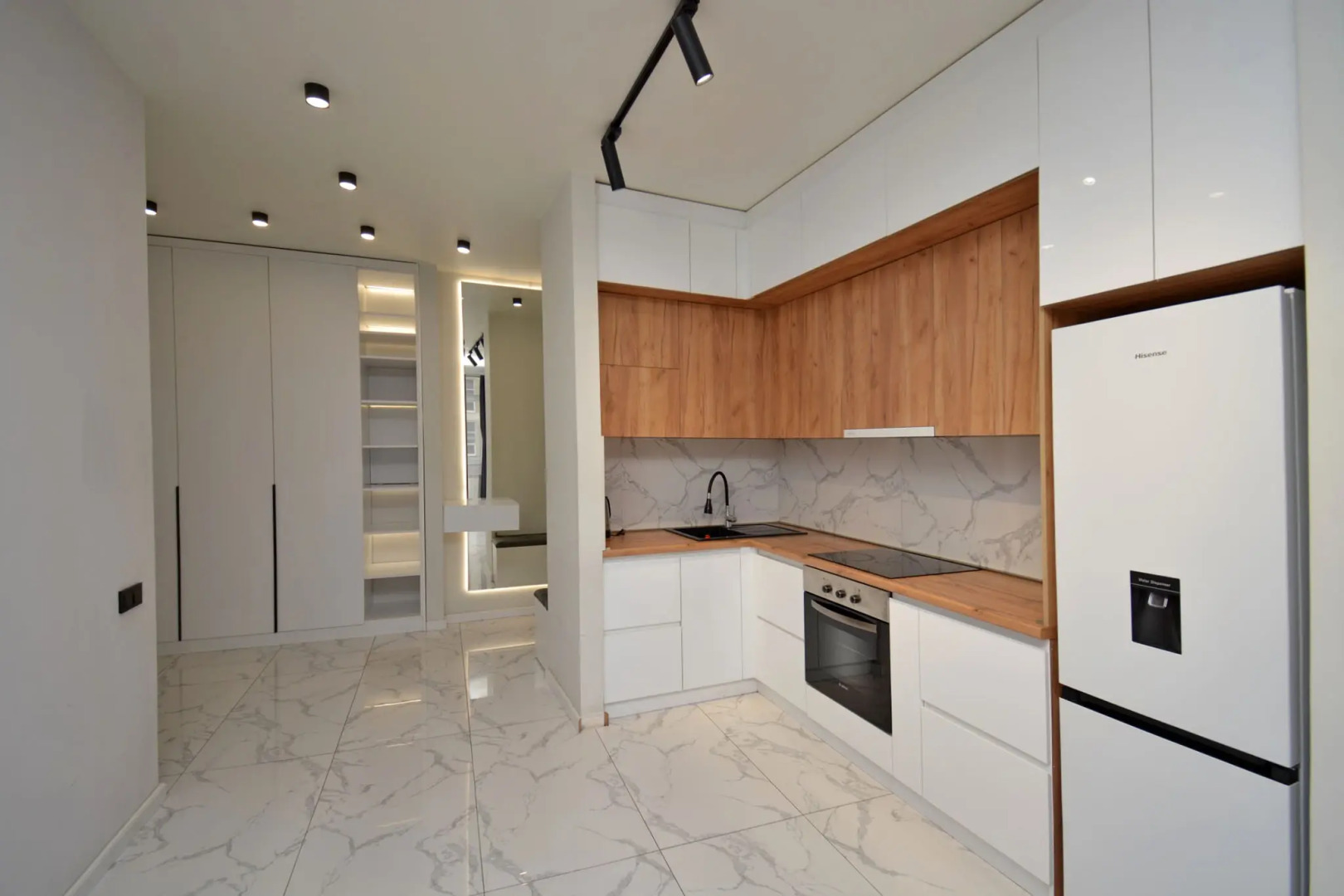 Квартира A&M White New Building