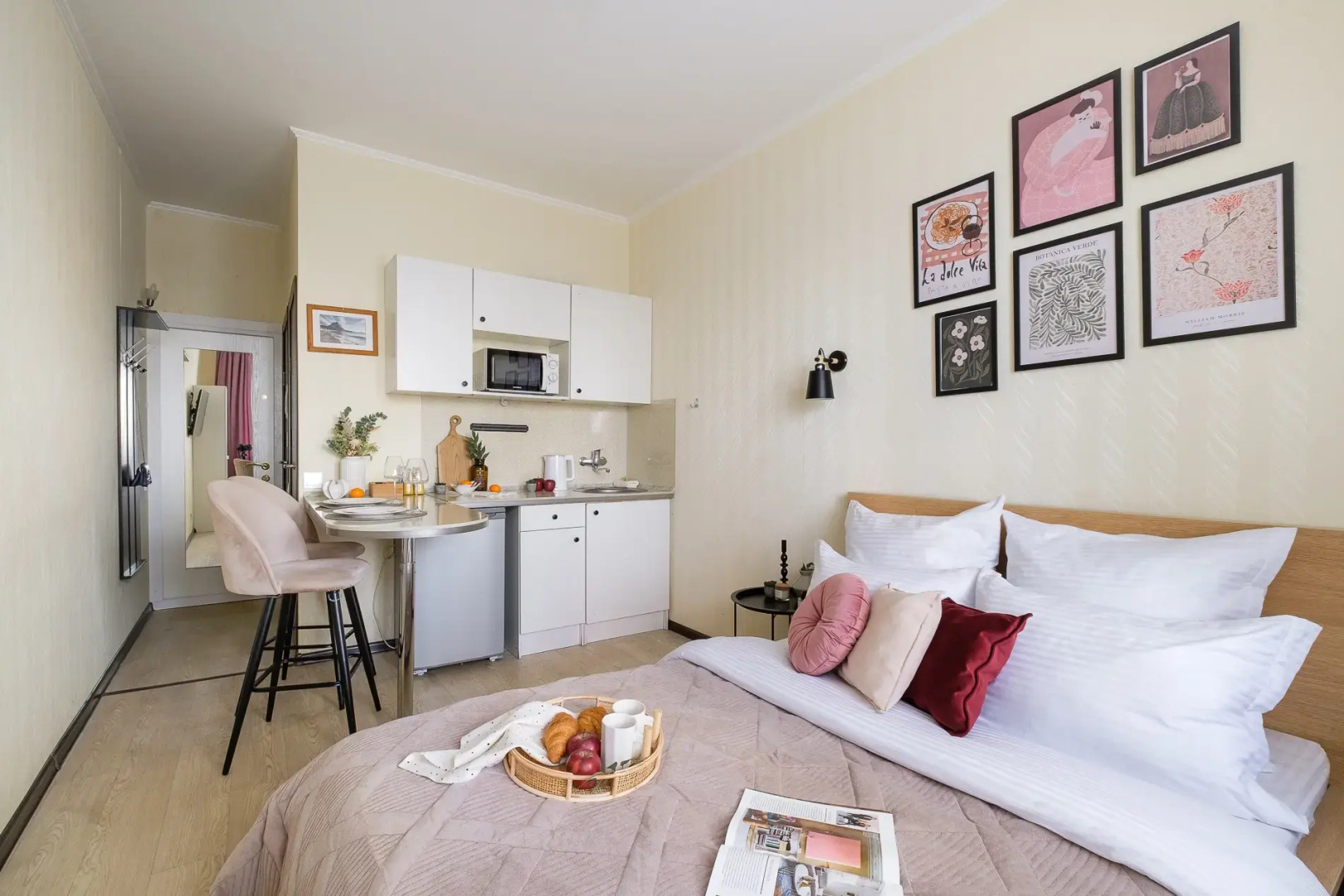 Апартаменты Life Студия на Тверецком проезде