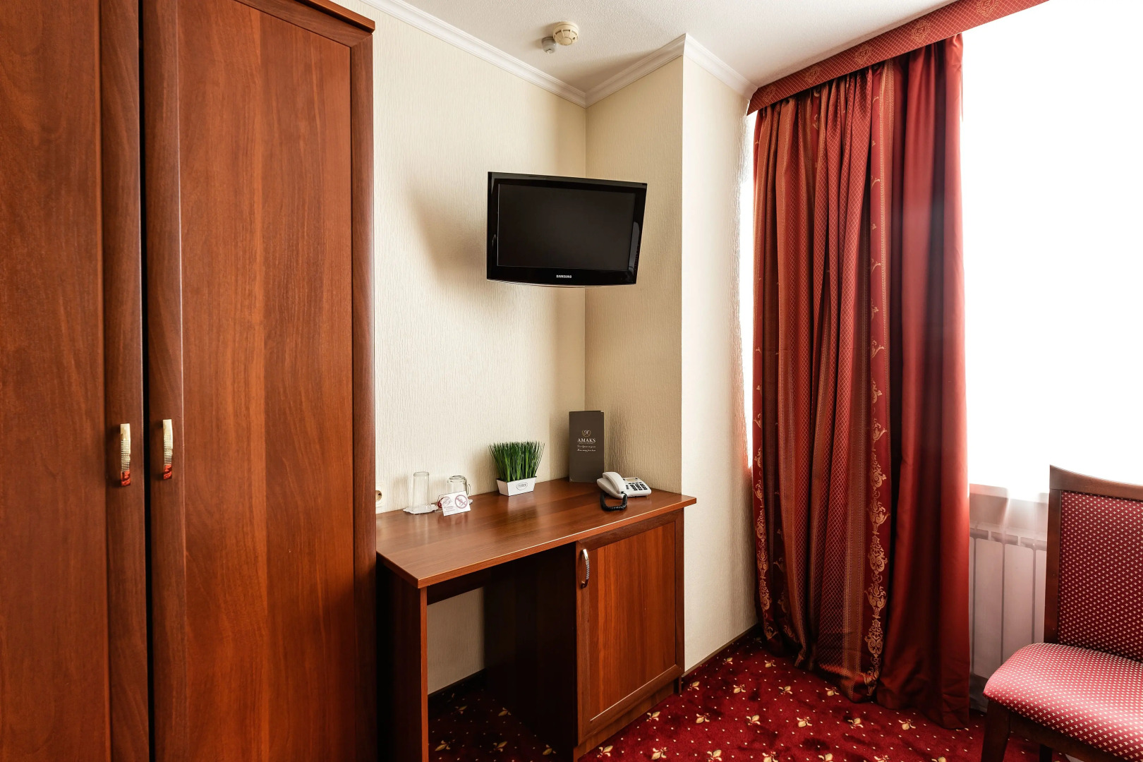 AMAKS Конгресс-отель