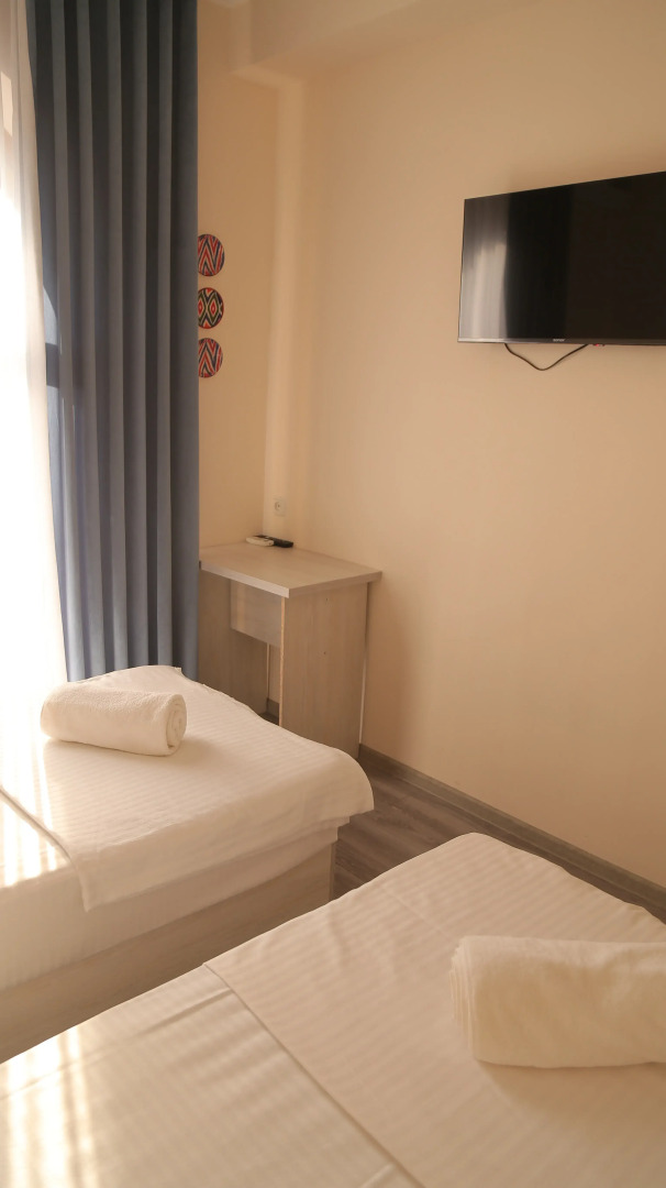 Отель Ideal Best Tour