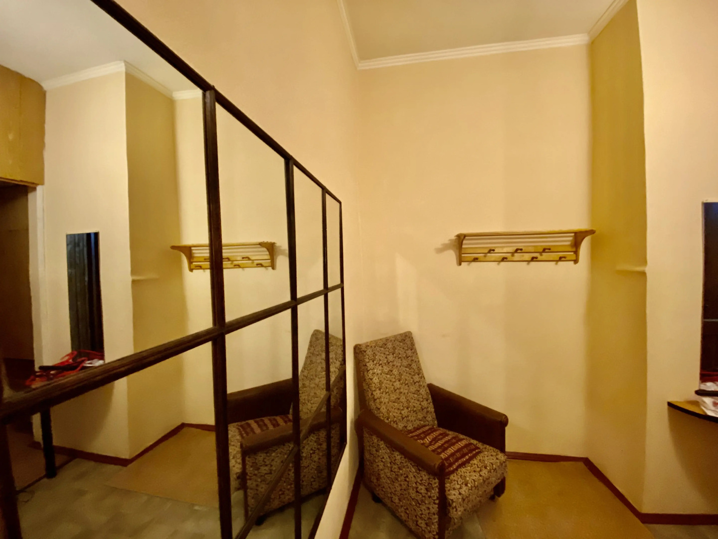 Уютная Семейная двухкомнатная квартира Невский 13 с балконом и парковкой