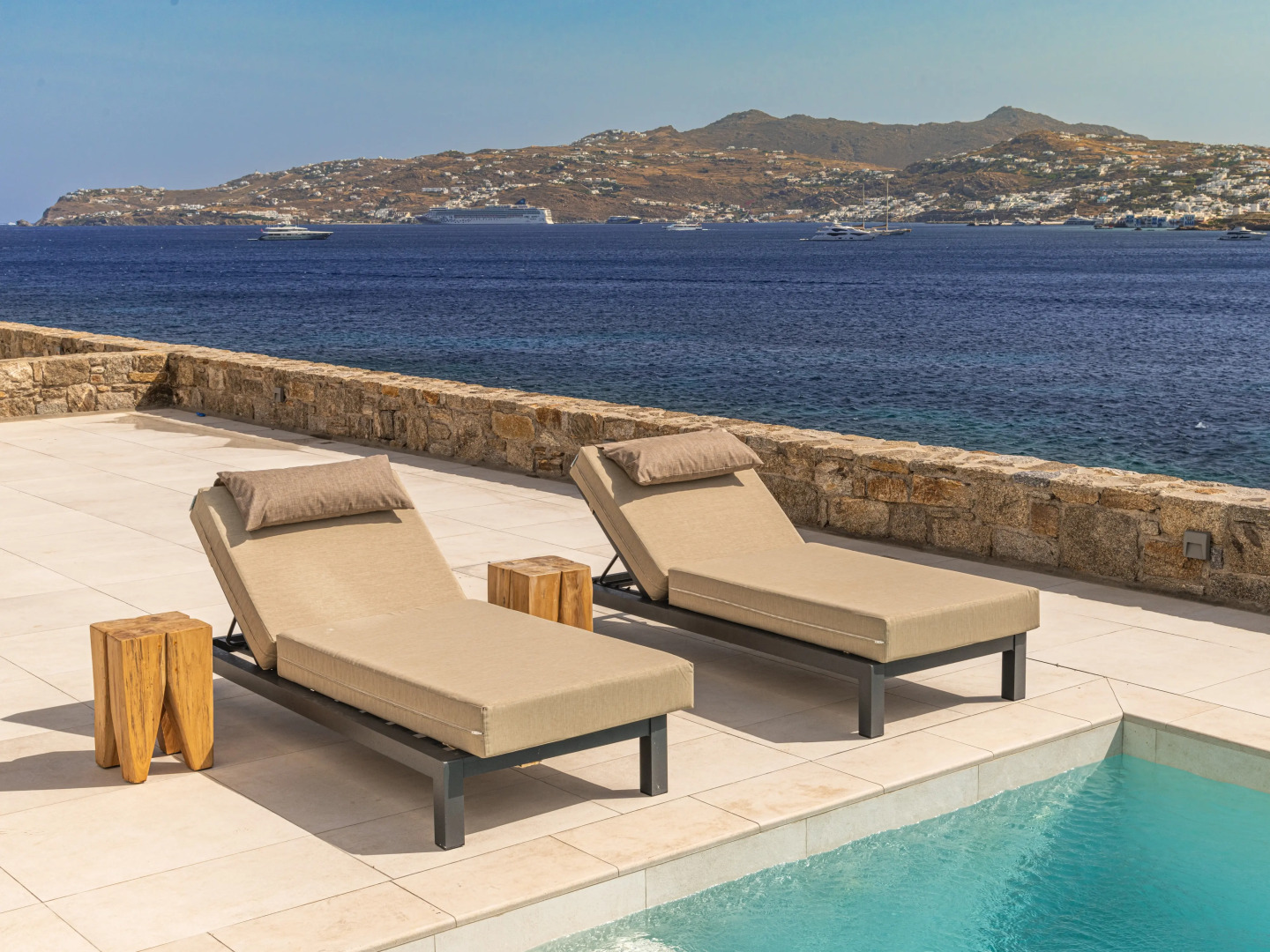 Вилла Myko Private Heated Pool on Beach