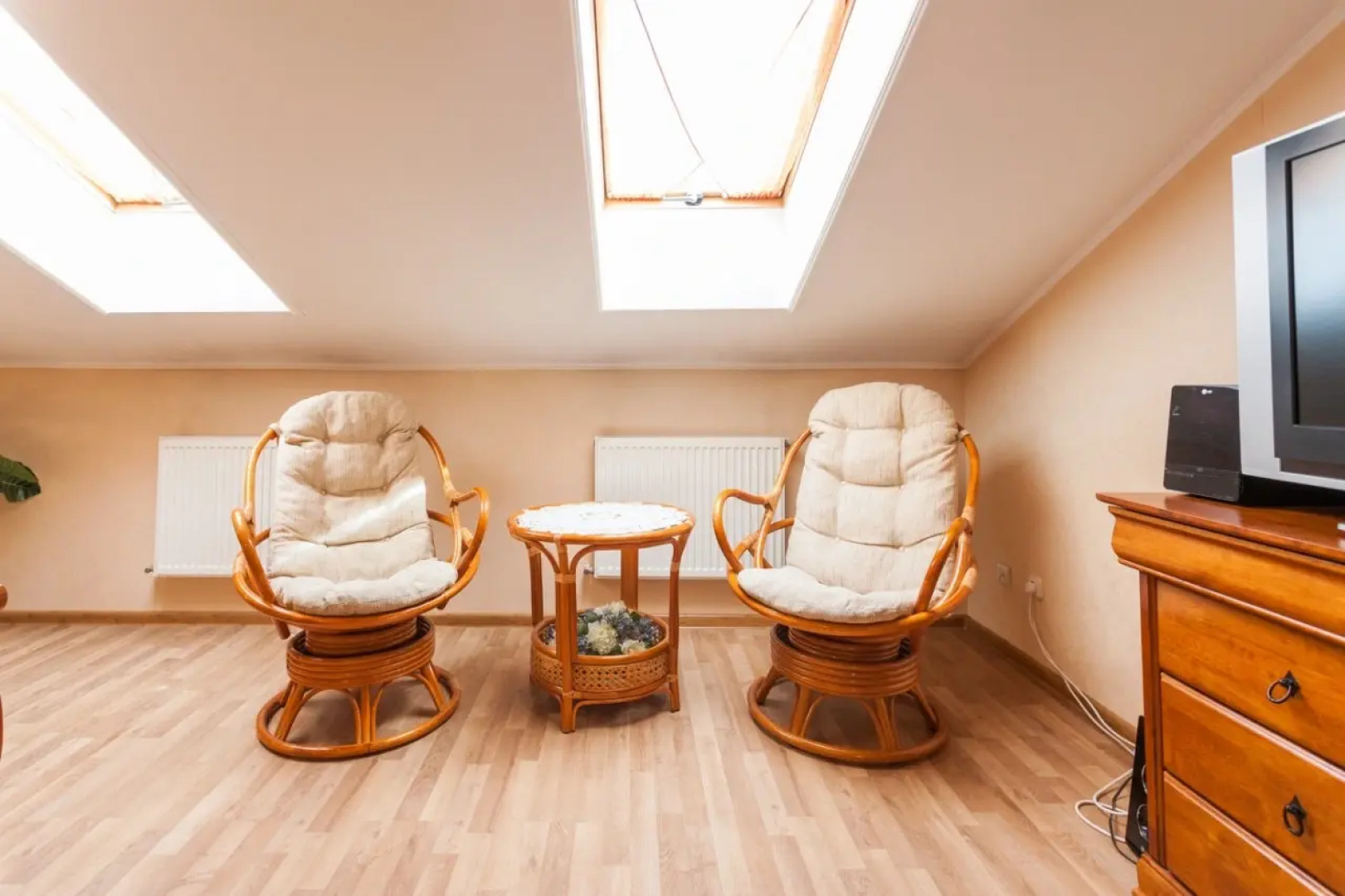 Апартаменты на Тихой