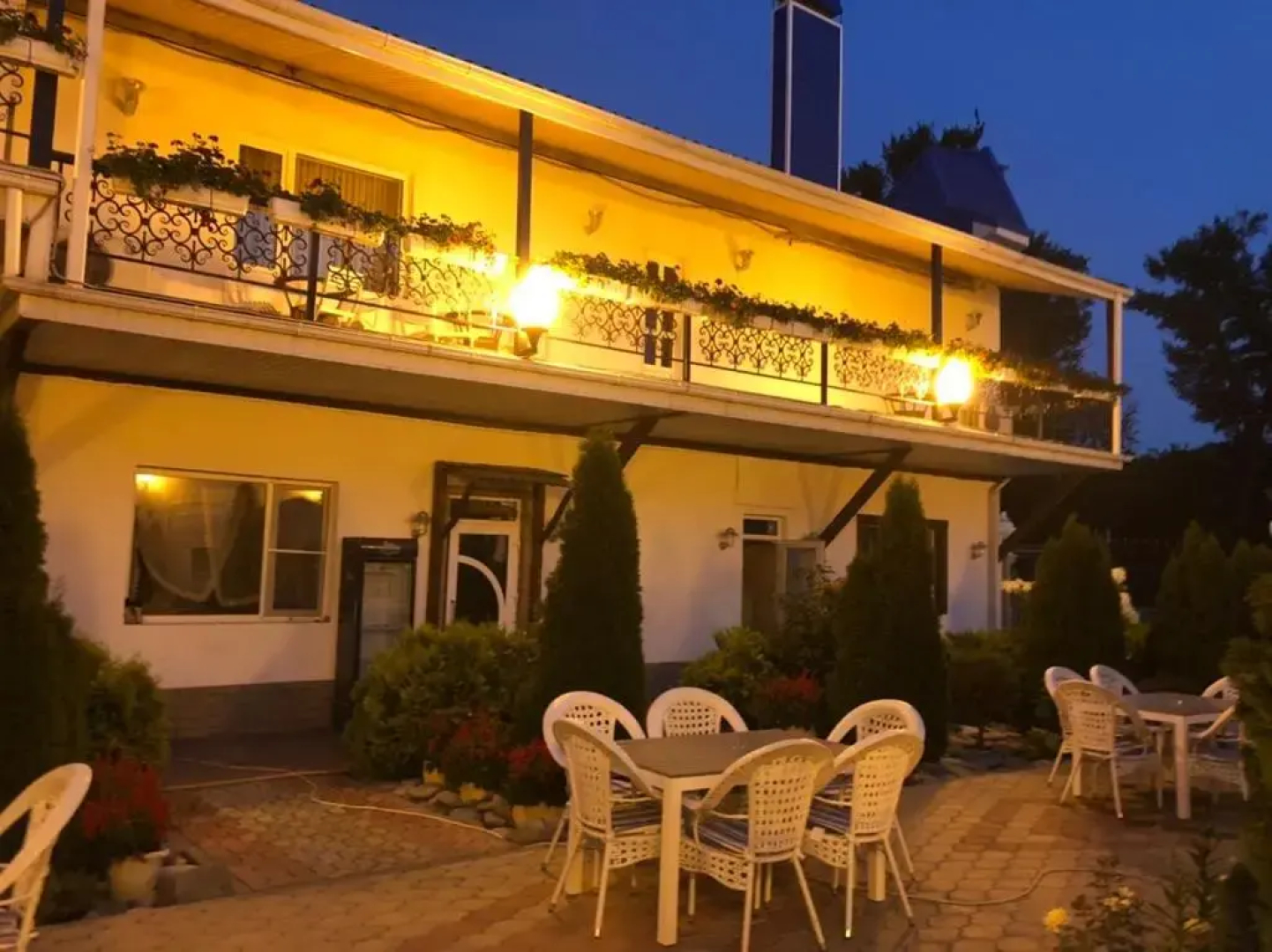 Отель Ливадия