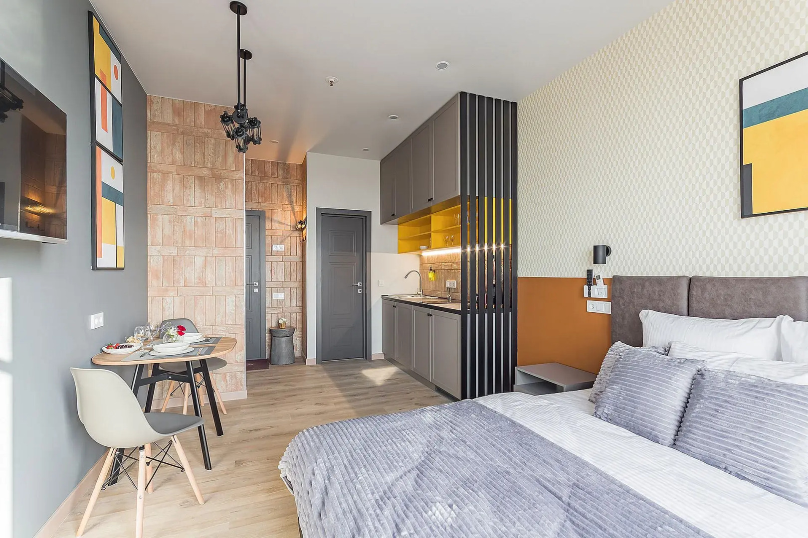 Апартаменты в Стиле Лофт в самом центре города 1408-4