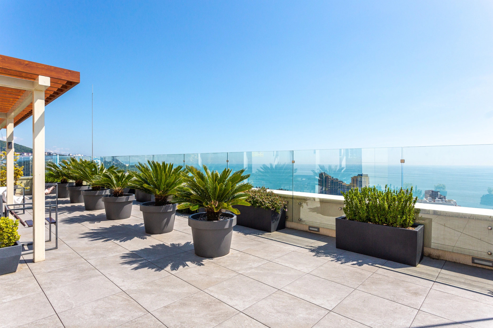 Апартаменты Метрополь Бриз Delux Lamare с Видом на Море