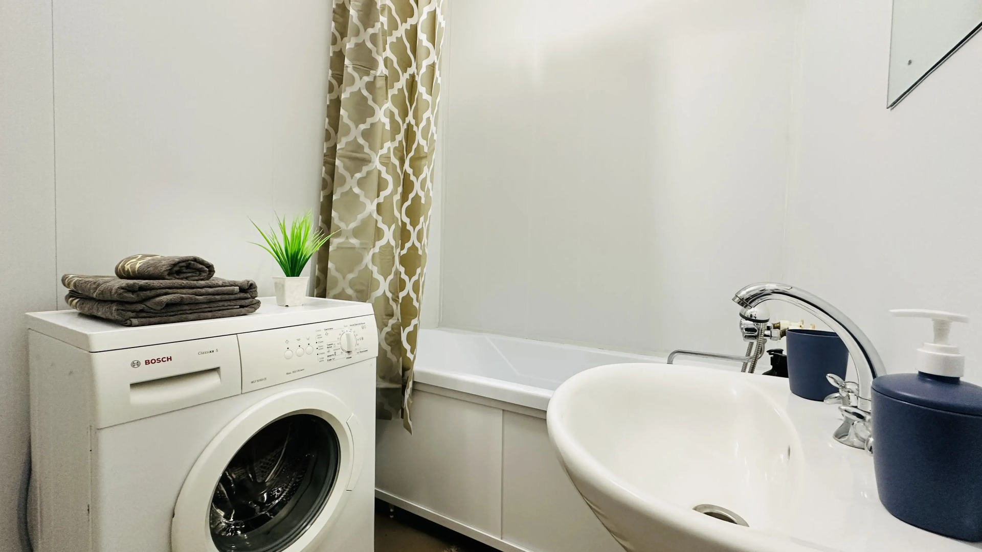 Квартира Большая Однокомнатная у Балатовского парка