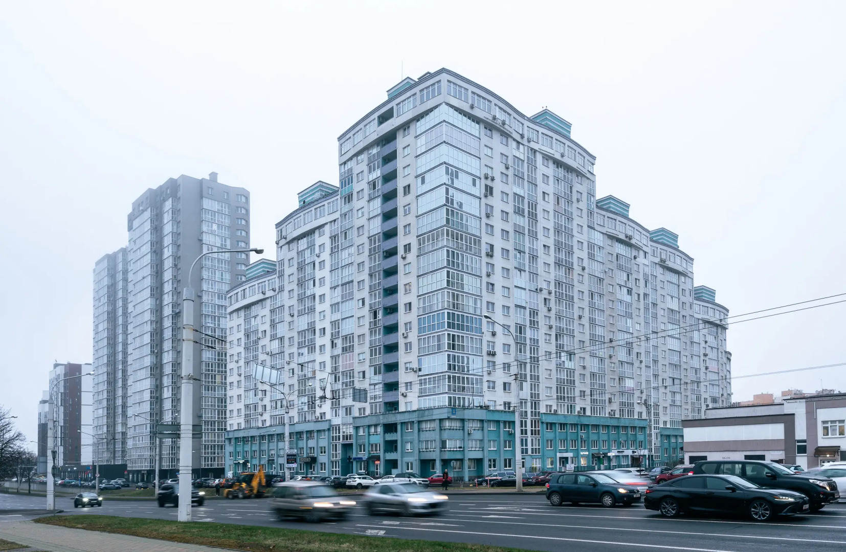 Квартира на сутки Центр Новый дом Кондиционер Wi-Fi Кухня объединена с жилой зоной Отдельная спальня