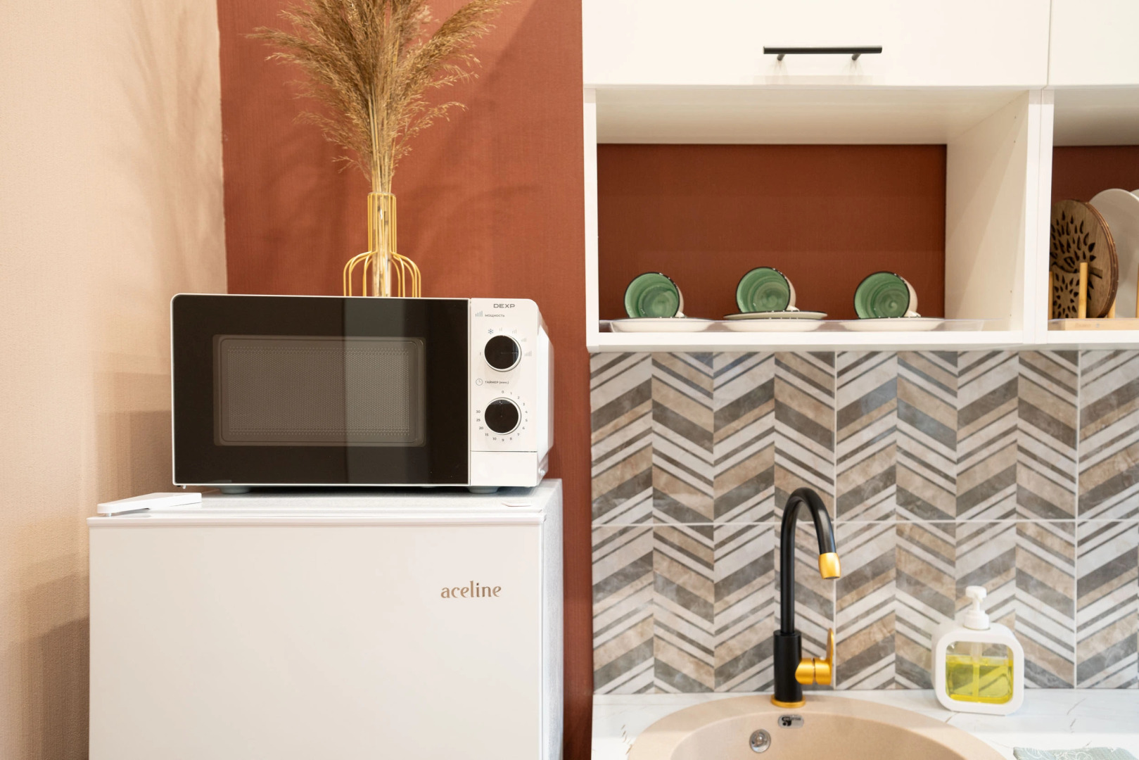 Апартаменты с ярким дизайнерским ремонтом