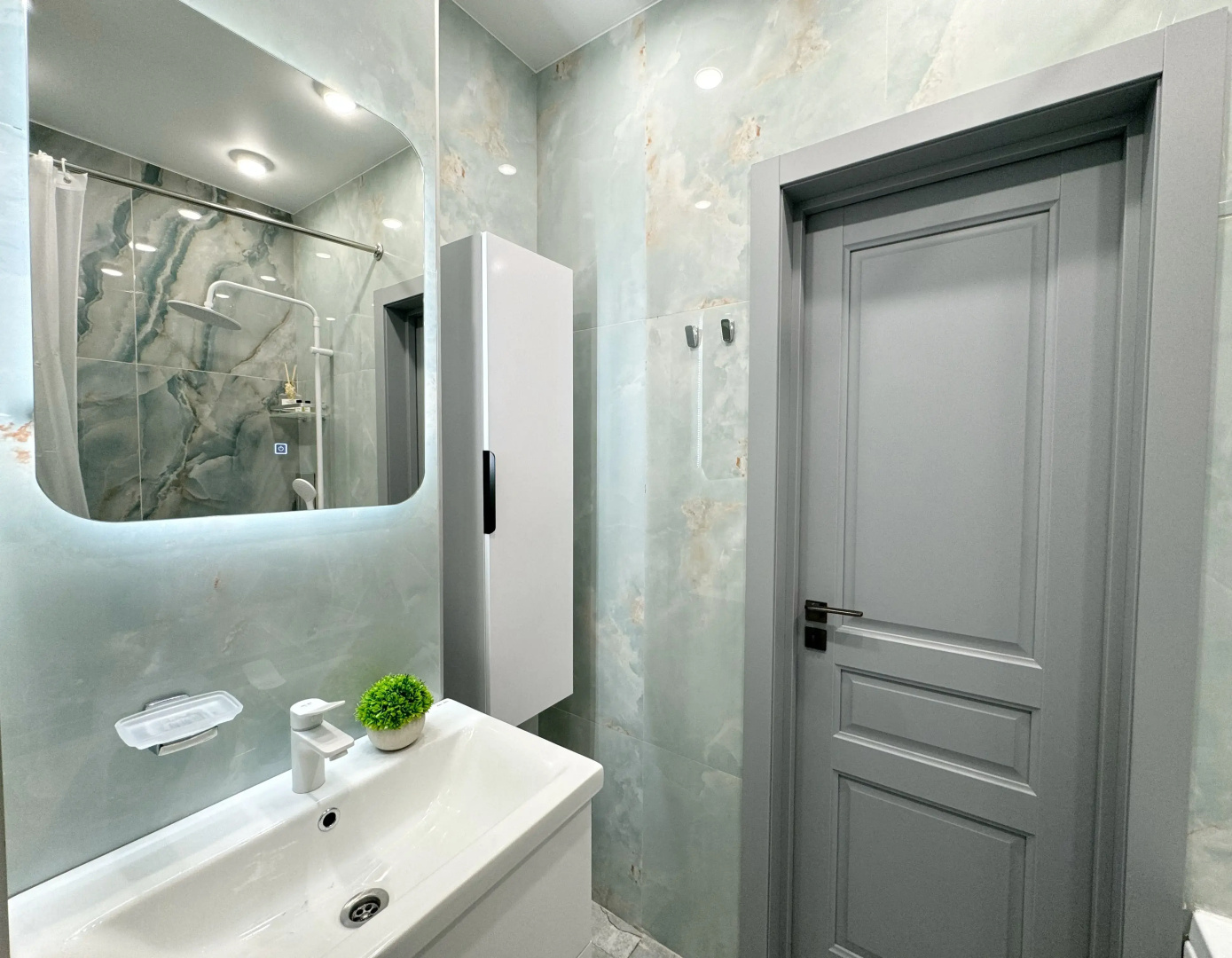 Квартира Konstantinov Apartments Обская 46