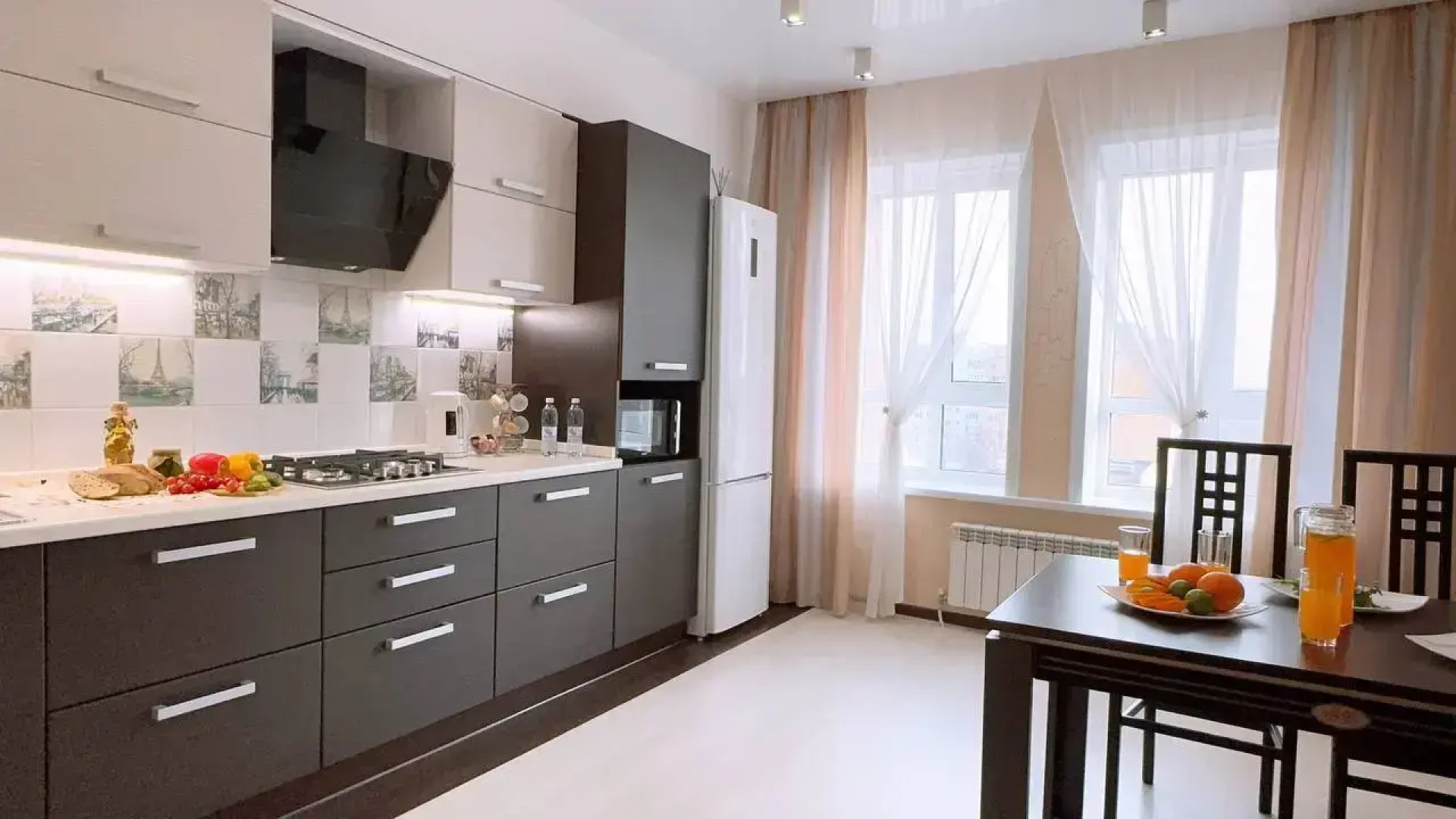 Квартира Окно в Париж