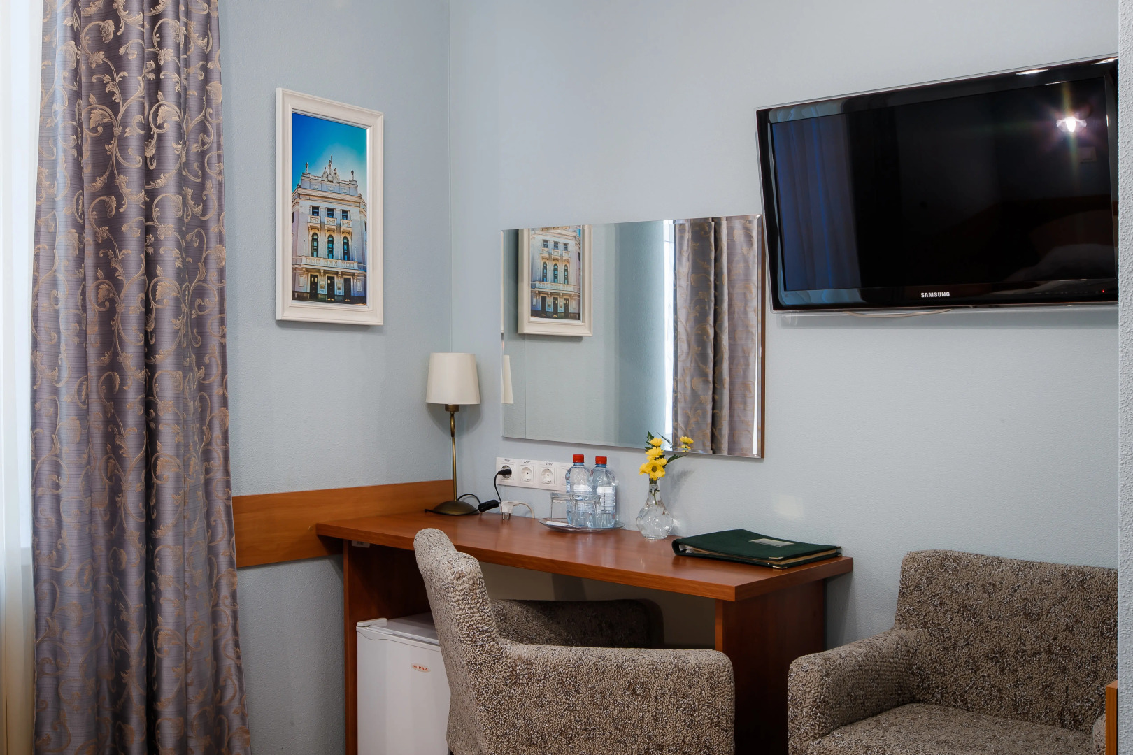 Отель Свердлова 27