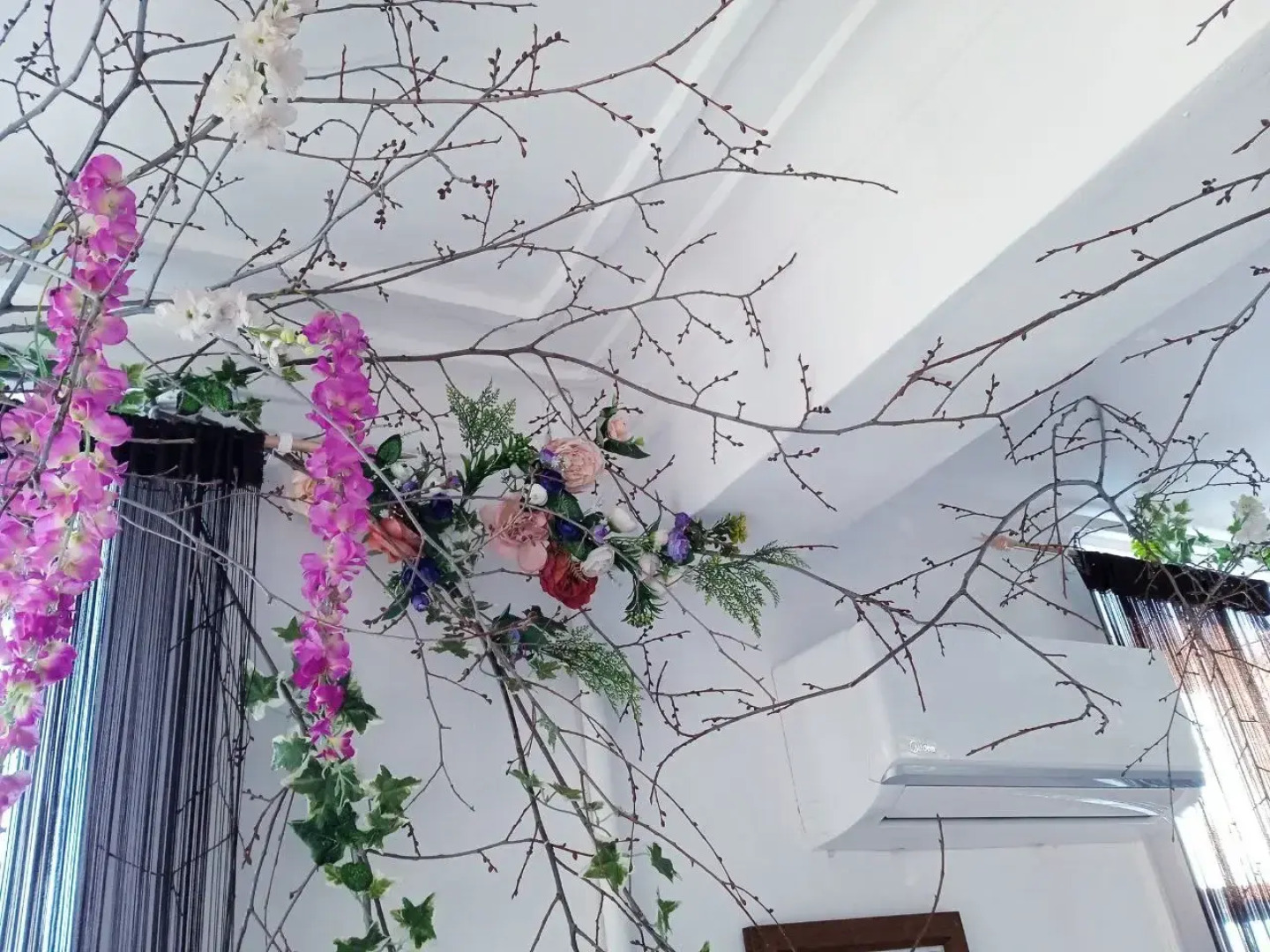 Квартира Студия с авторским декором Сказочный лес в красивом доме