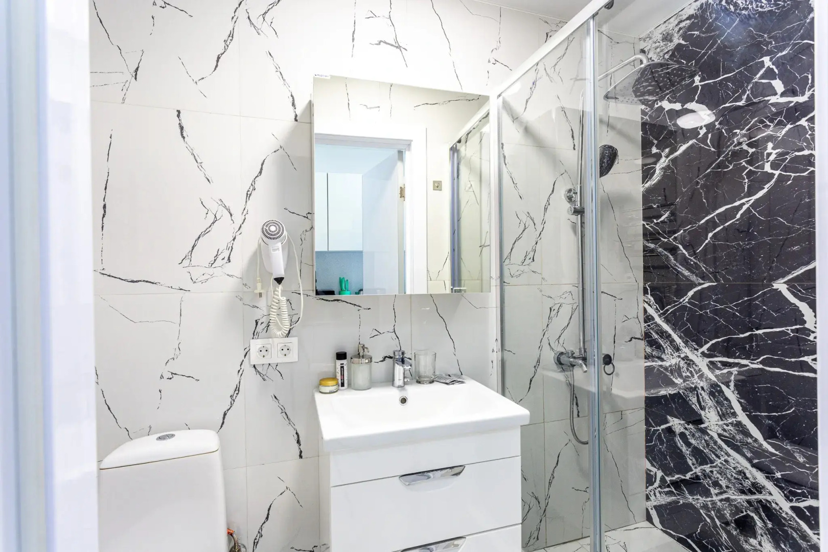 Апартаменты в Самом центре Сочи