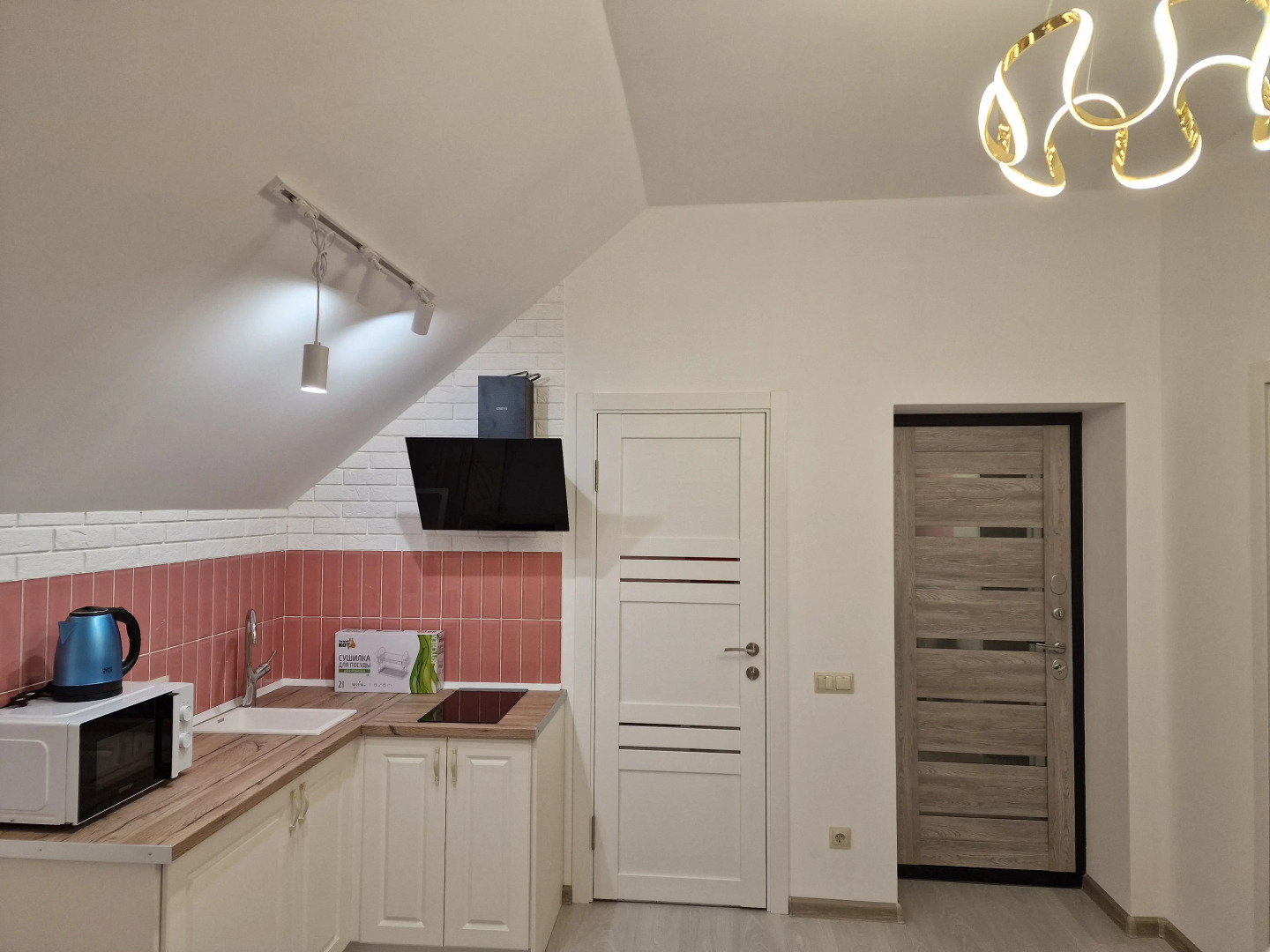 Квартира БалтАтлантик номер в стиле Барби