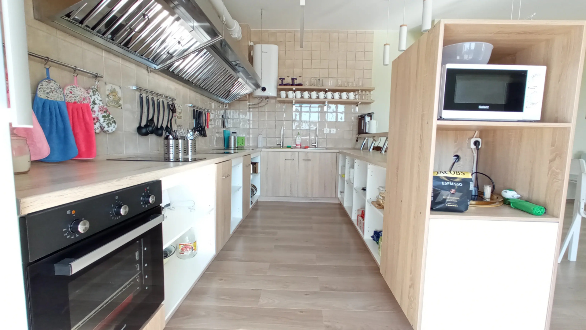 Отель Белый Лотос