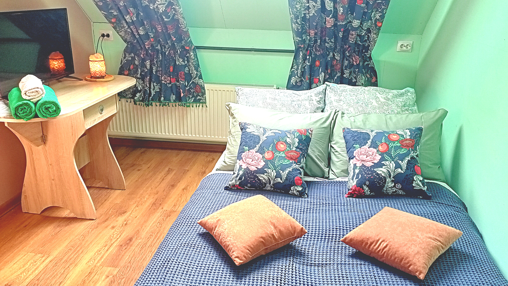 Квартира 2-к  на Берегу Озера с Лебедями