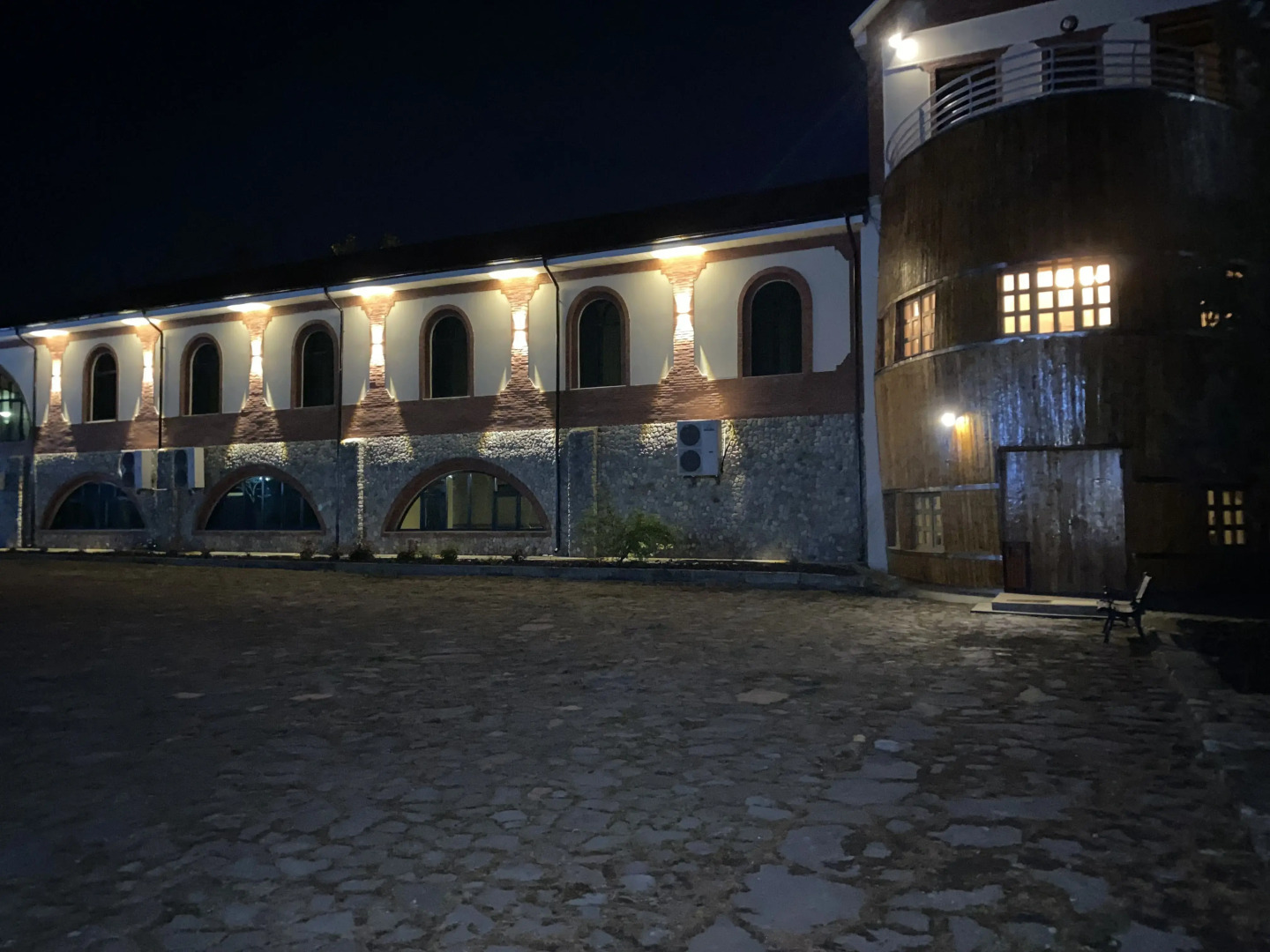 Отель Chabiant Winery