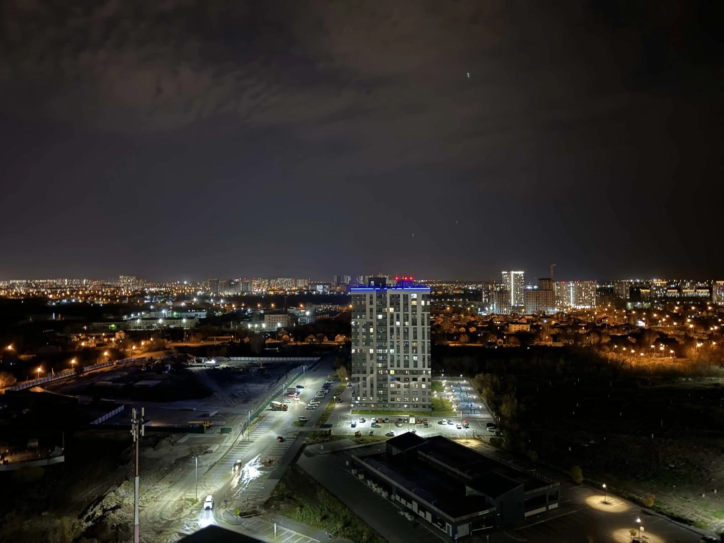 Апартаменты для Двоих с Кинопроектором