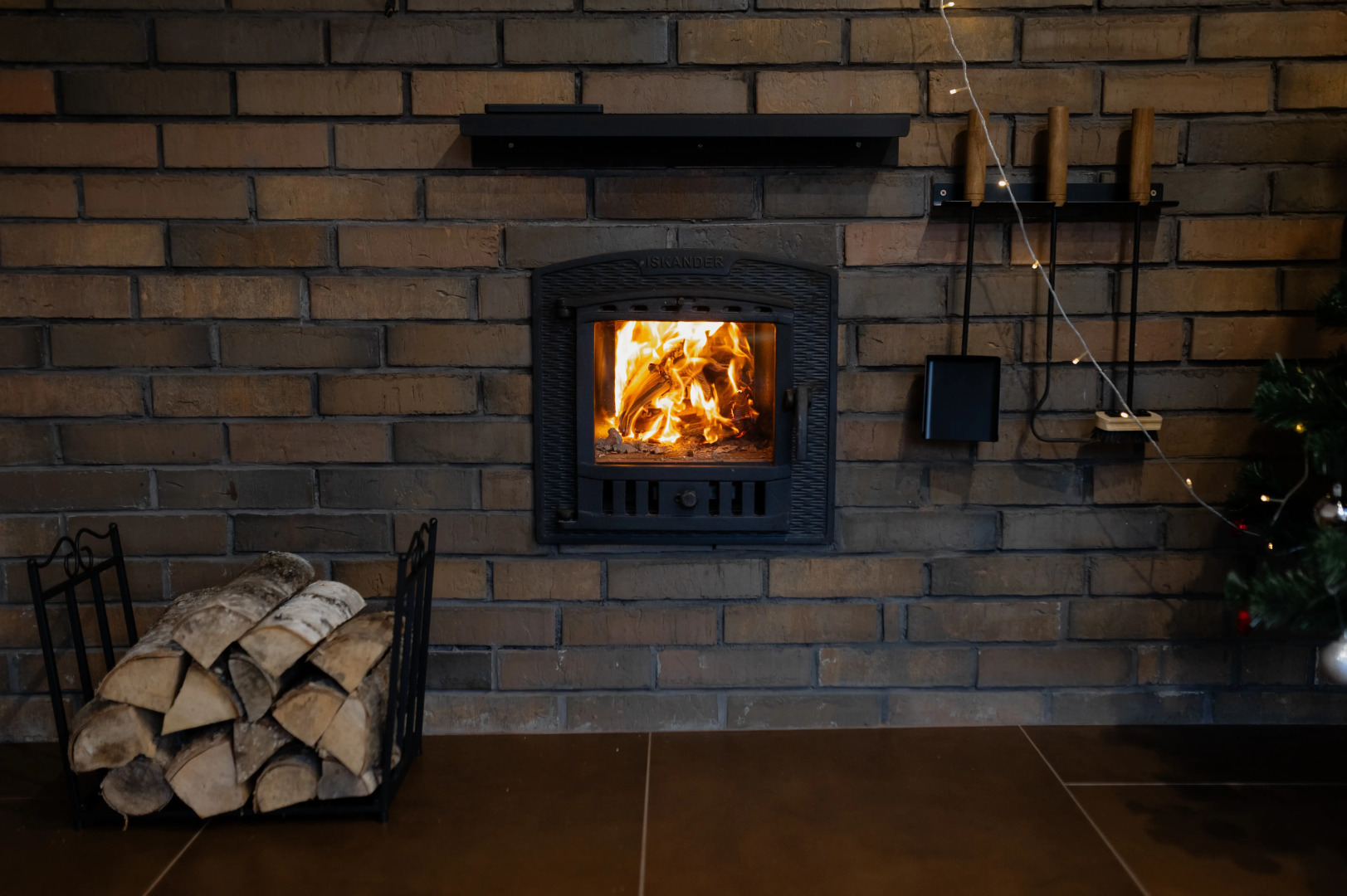 Частный дом с сауной и купелью на опушке леса