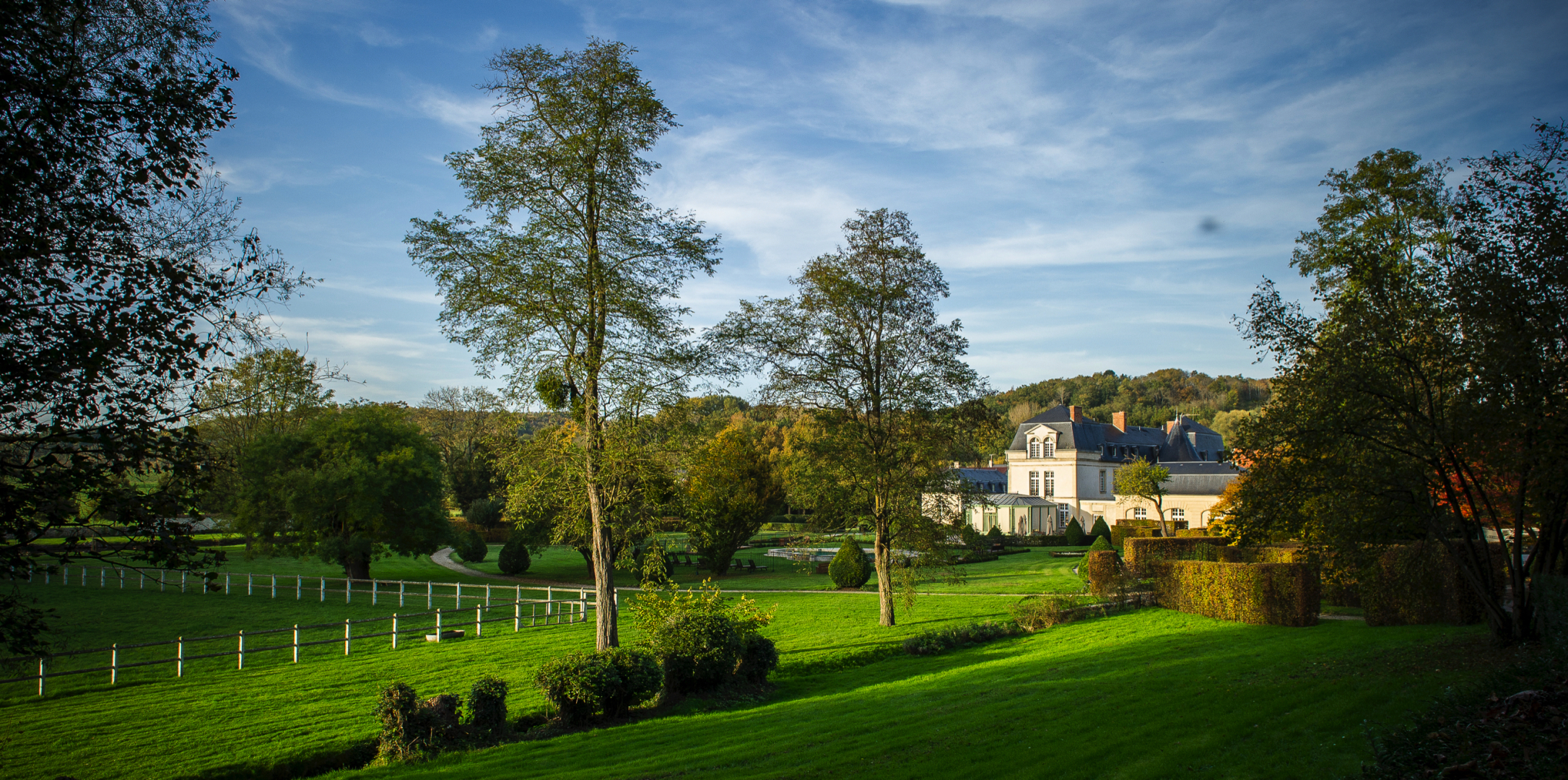 Отель Chateau de Courcelles