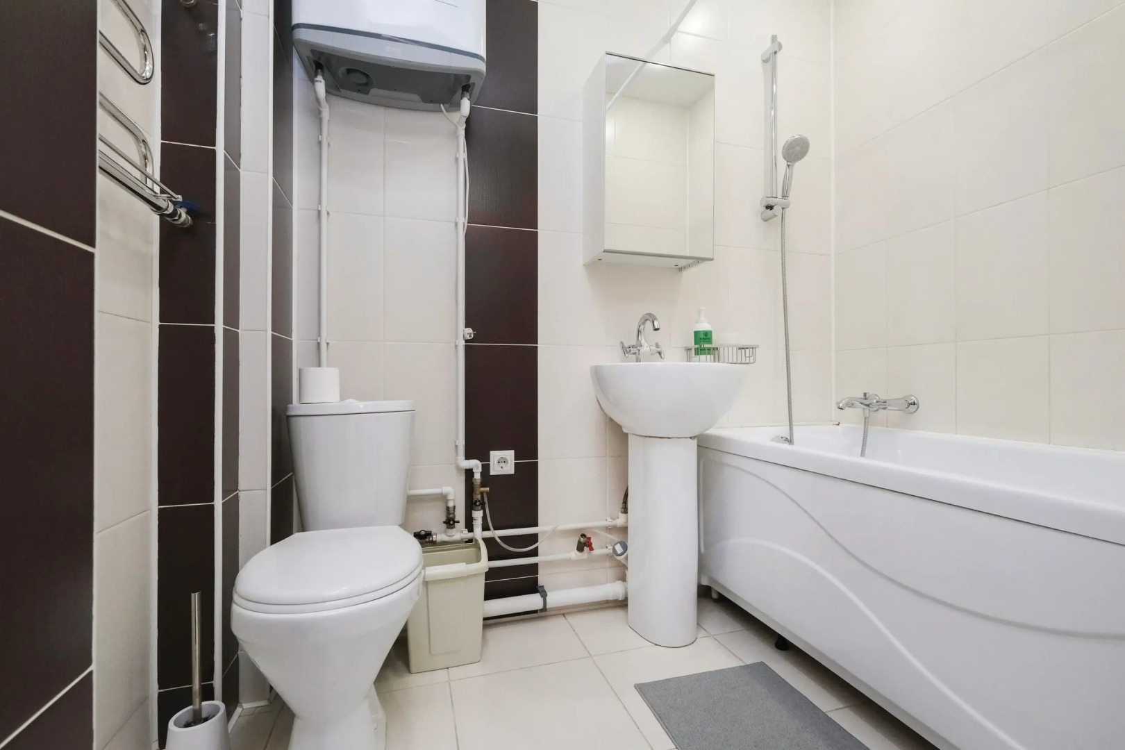 Апартаменты Домант Романова 60/1 (1)