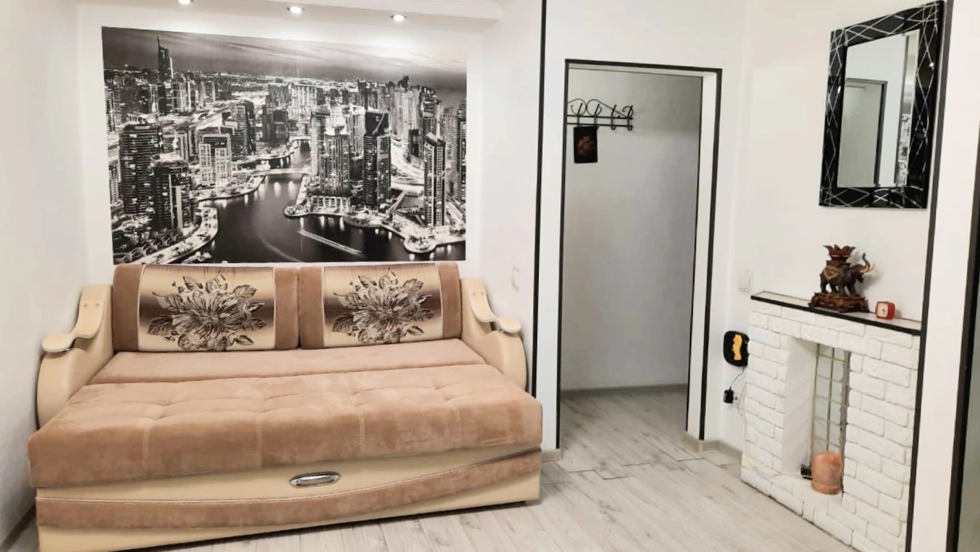 Апартаменты Отличная 2к Студия в Самом Центре