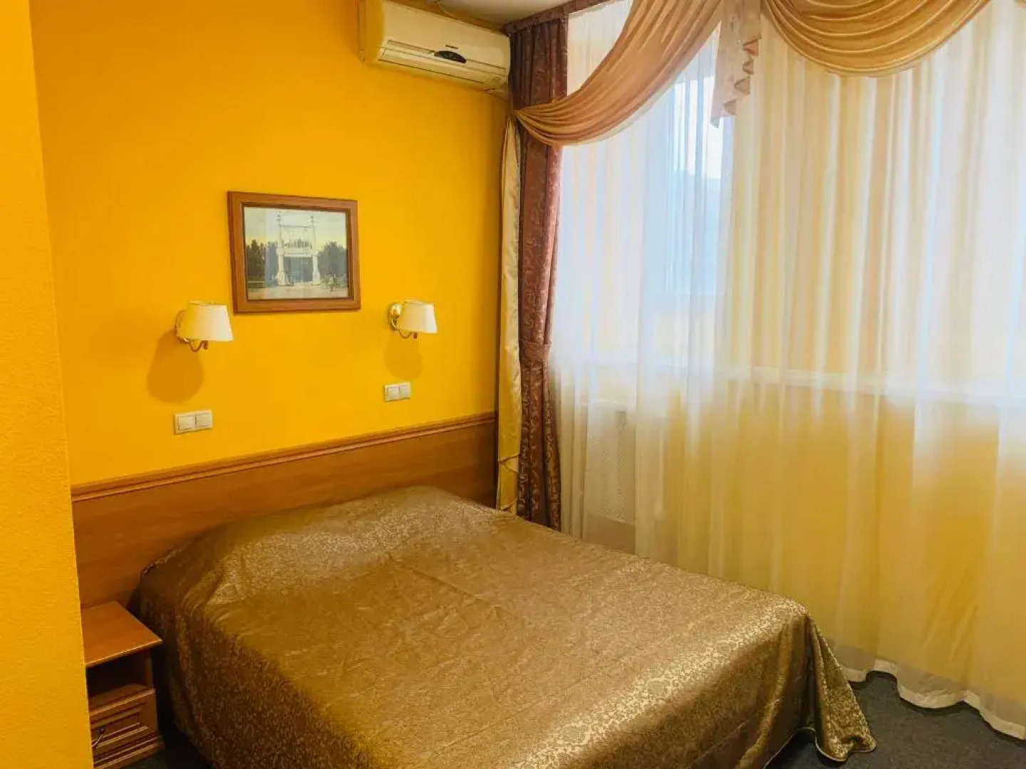 Гостиничный комплекс История