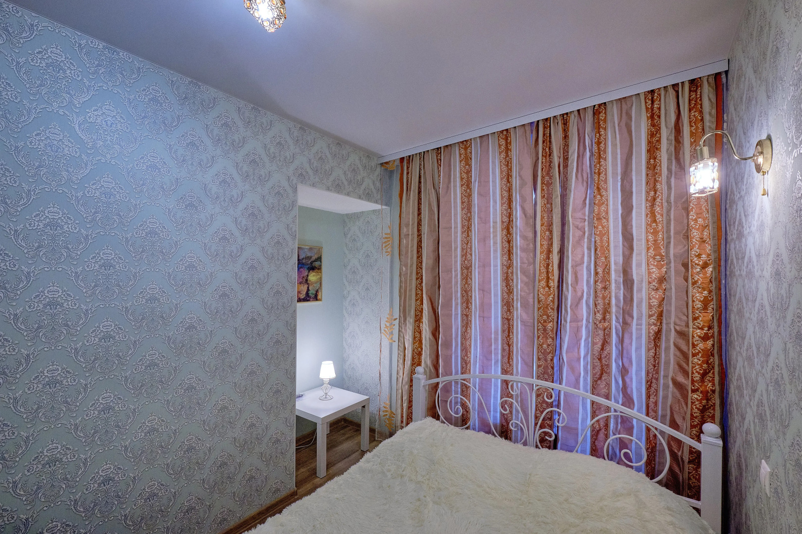 Квартира 2-х комн   у Московского вокзала - Невский пр 103