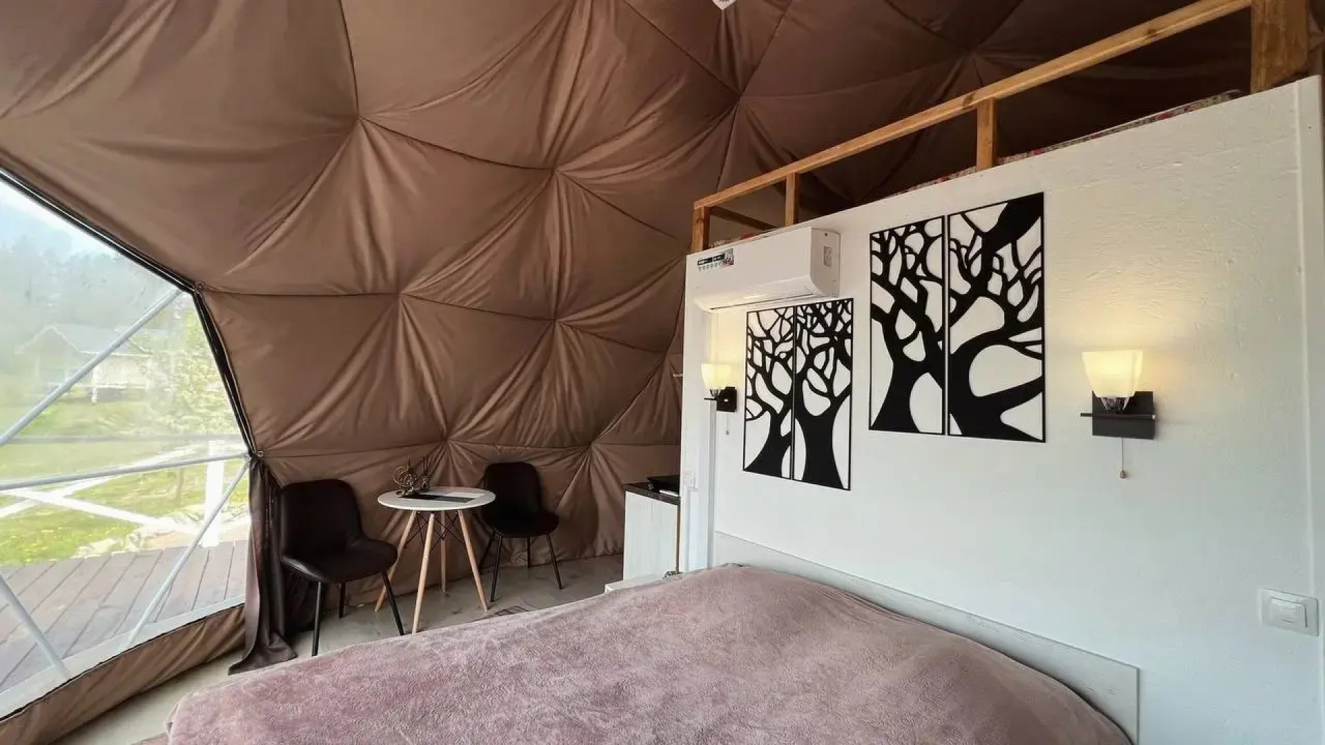 Частный дом на берегу Ладожского озера