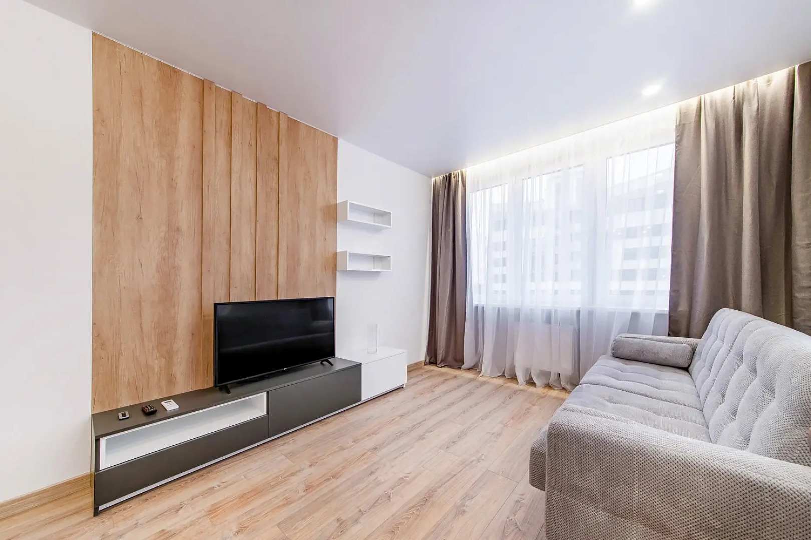 Квартира на сутки Маяк Минск Кухня объединена с жилой зоной Отдельная спальня Wi-Fi Кондиционер Отчётные документы