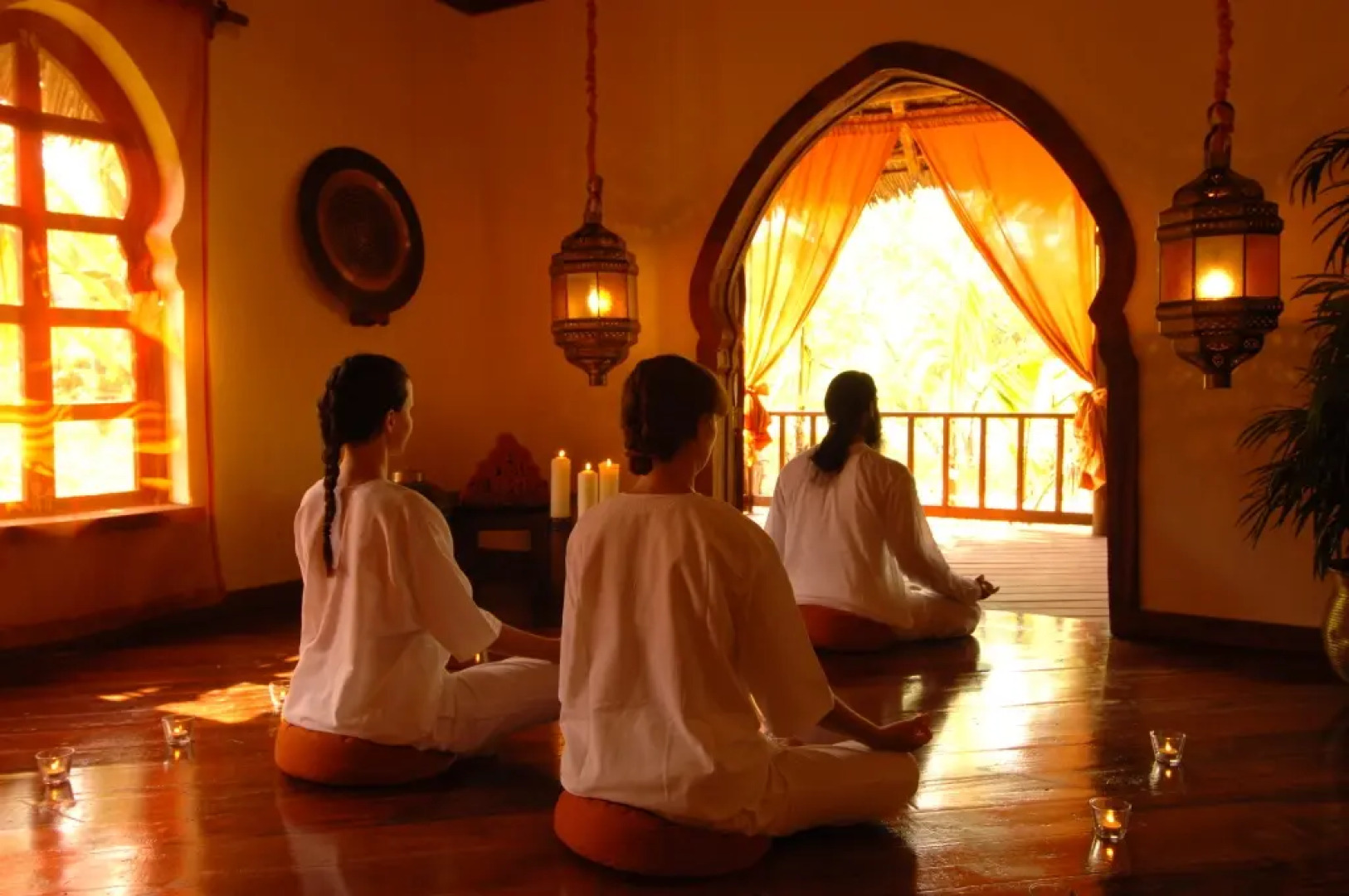 Отель Breezes Beach Club & Spa – Half Board