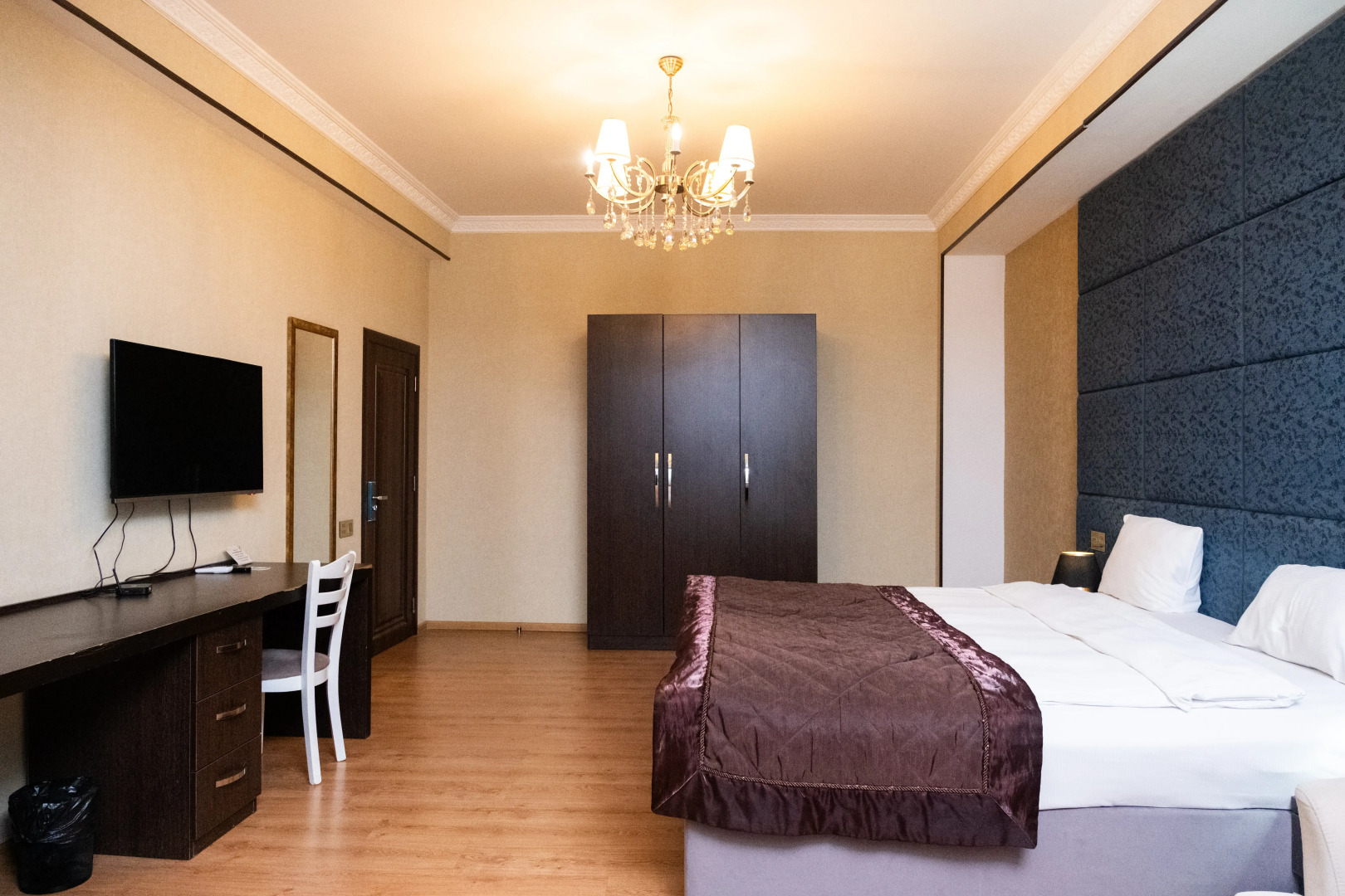 Отель Grand Mirror