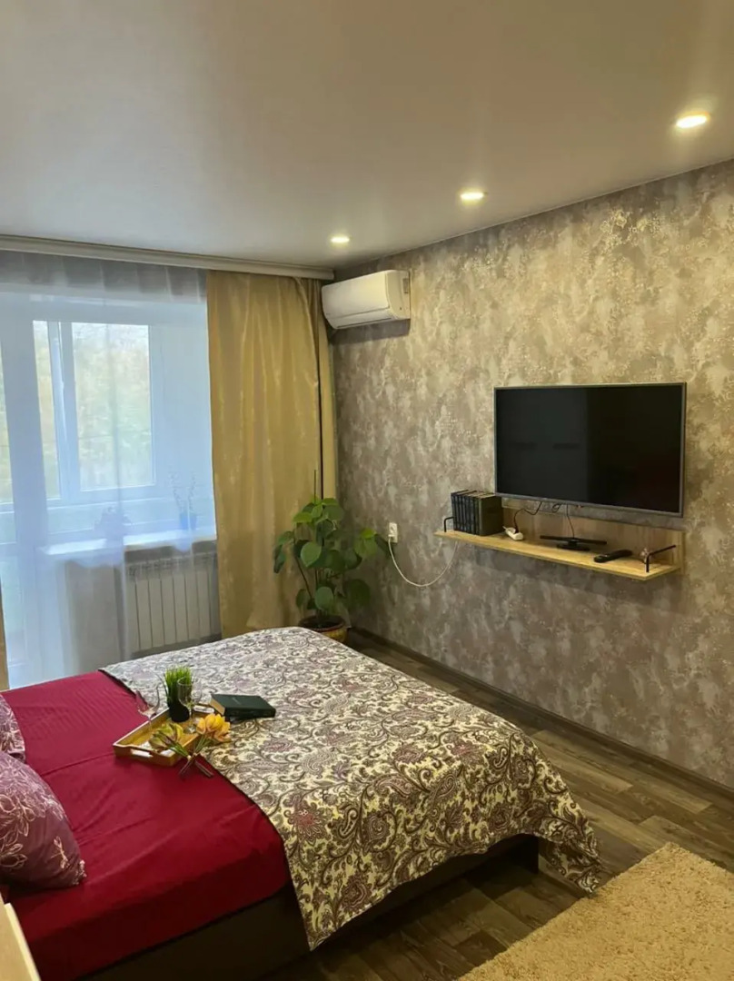 Апартаменты 1-комнатные рядом с Волгой (Бухта)