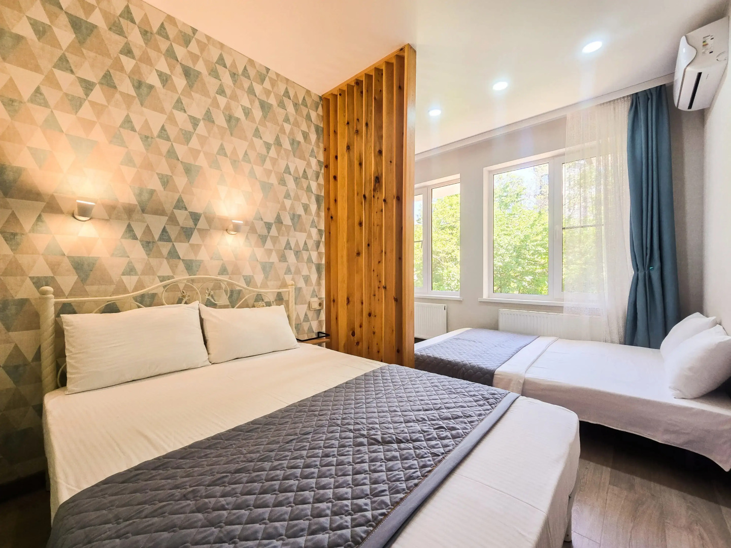 Квартира Студия на тихой улице с видом на лес