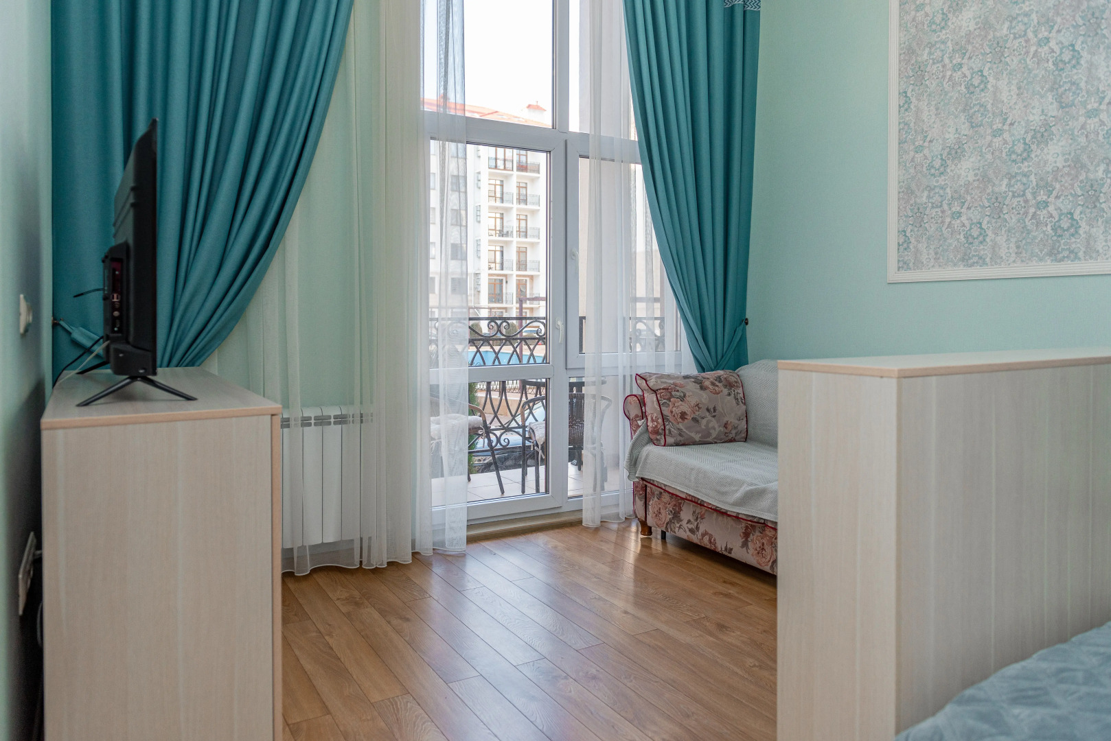 Апартаменты у Моря в Геленджике В Жк Изумрудный Город