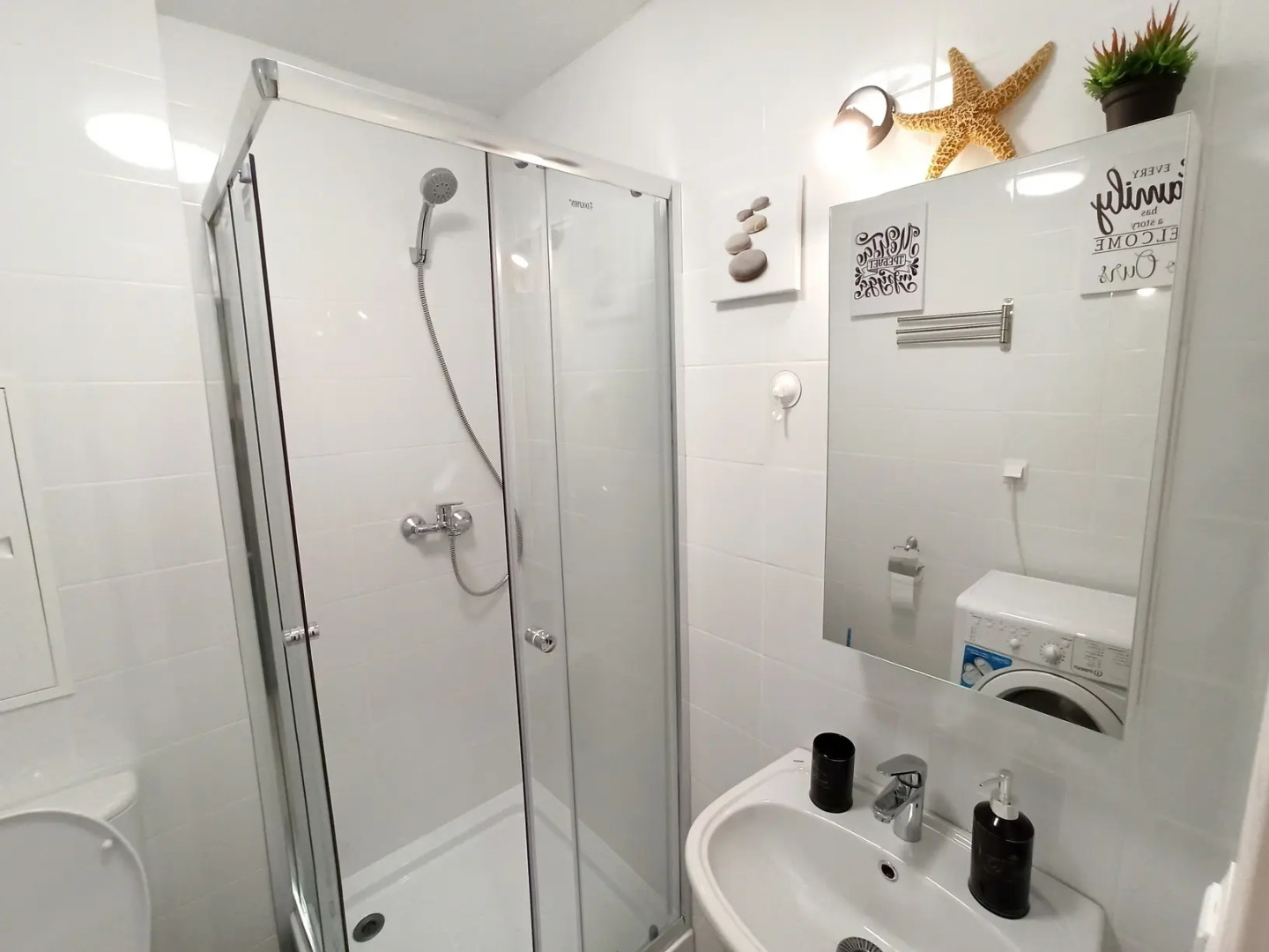 Апартаменты на проспекте Космонавтов 11В