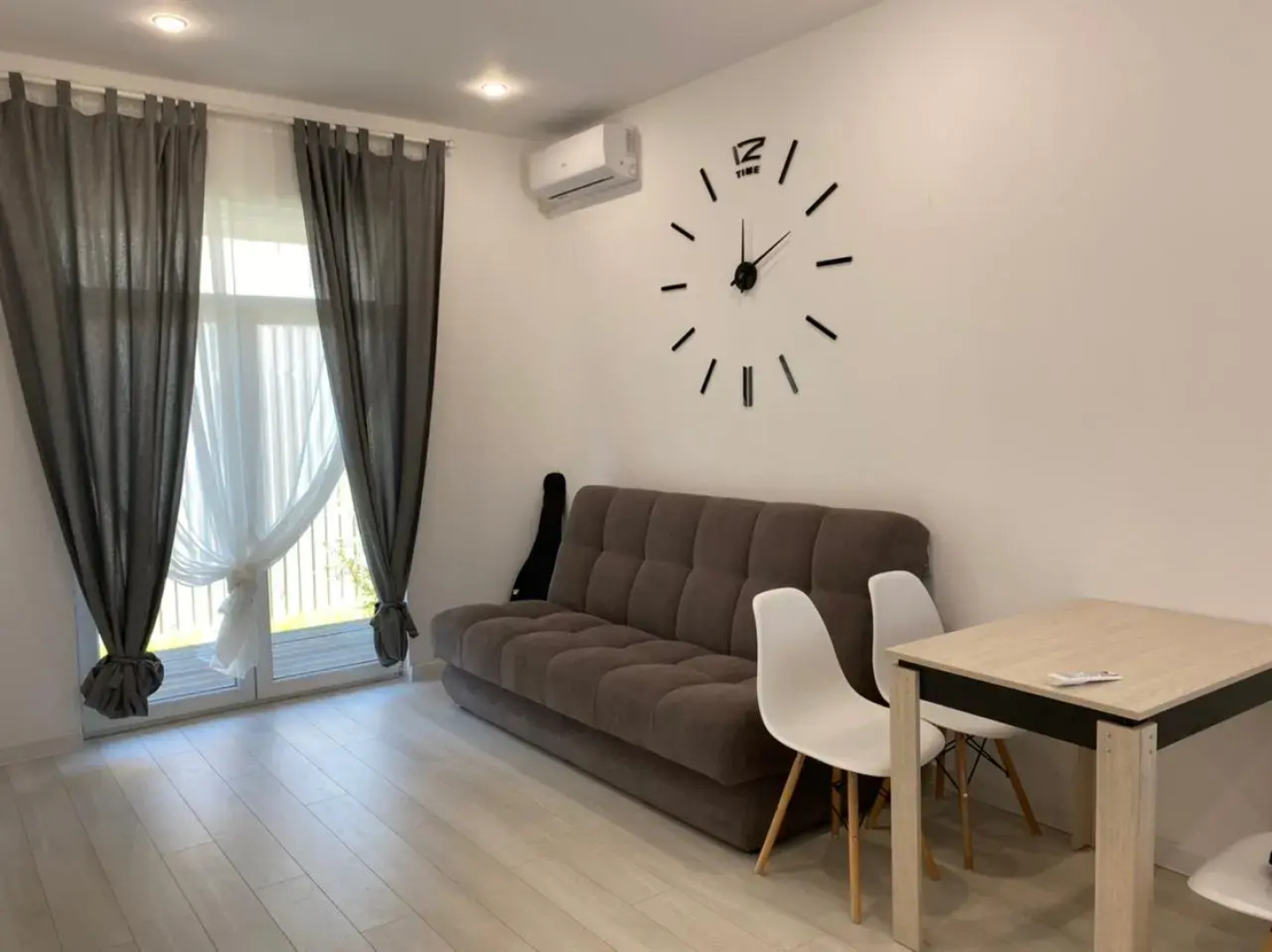 Апартаменты Белая ворона