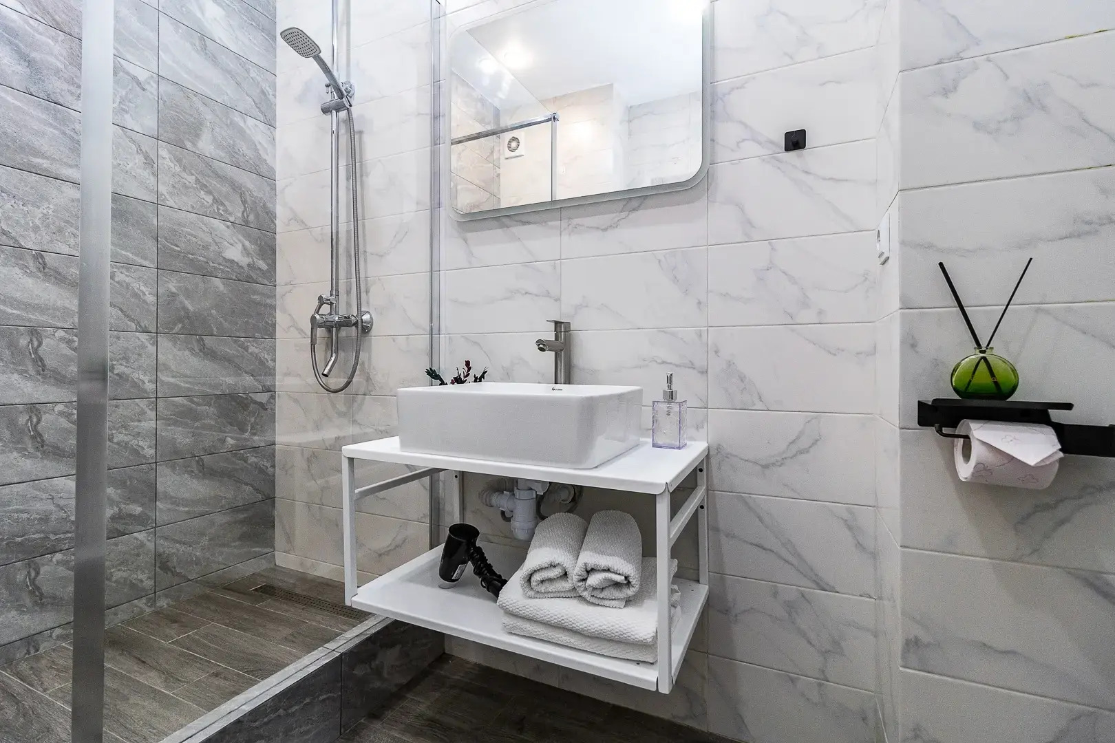 Апартаменты на Адмиралтейском бульваре