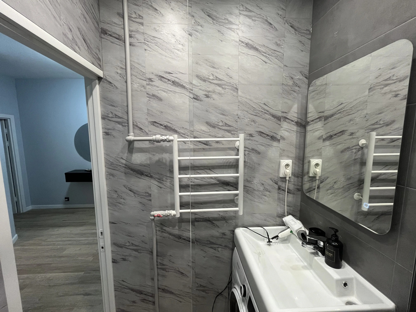 Апартаменты трехкомнатные рядом с набережной