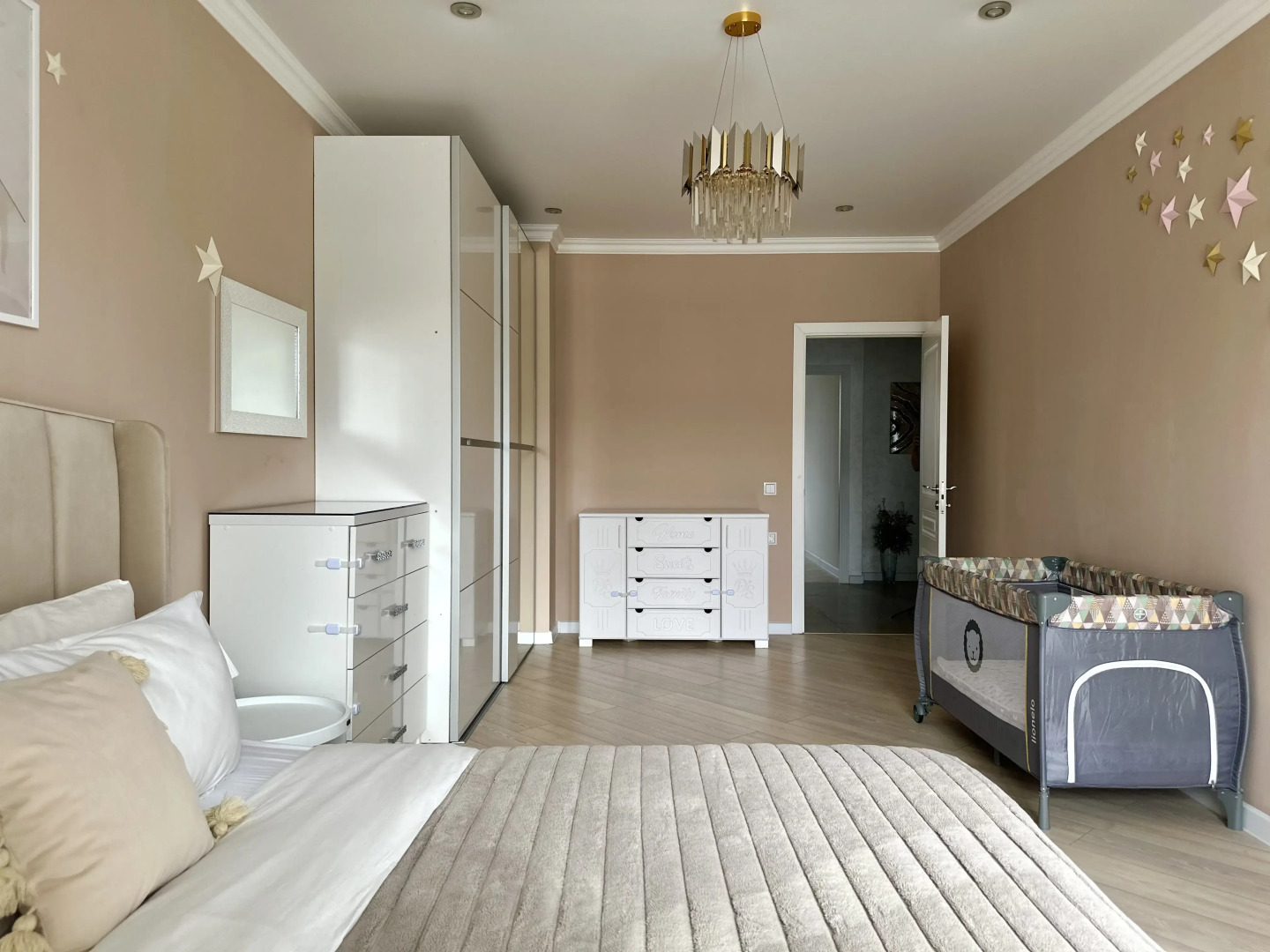 Квартира Премьер Апарт на Василия Татищева 4