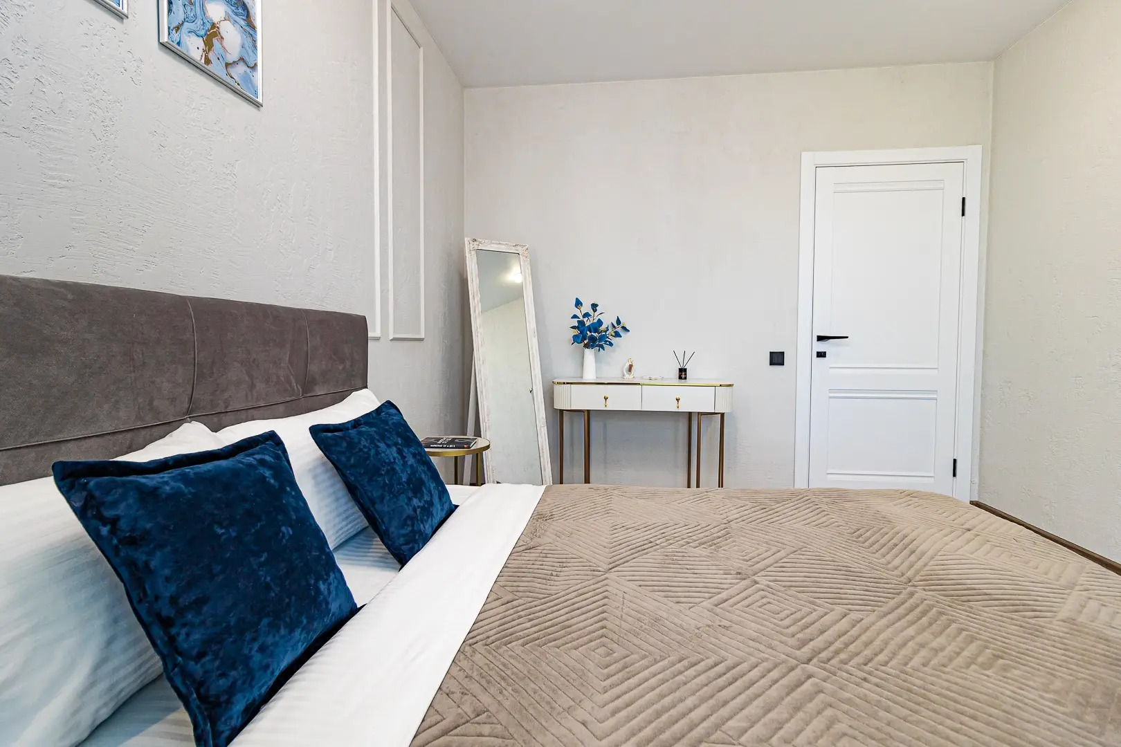 Квартира 2 Ночи на Улице Имени В.Н. Мачуги 166Б/1