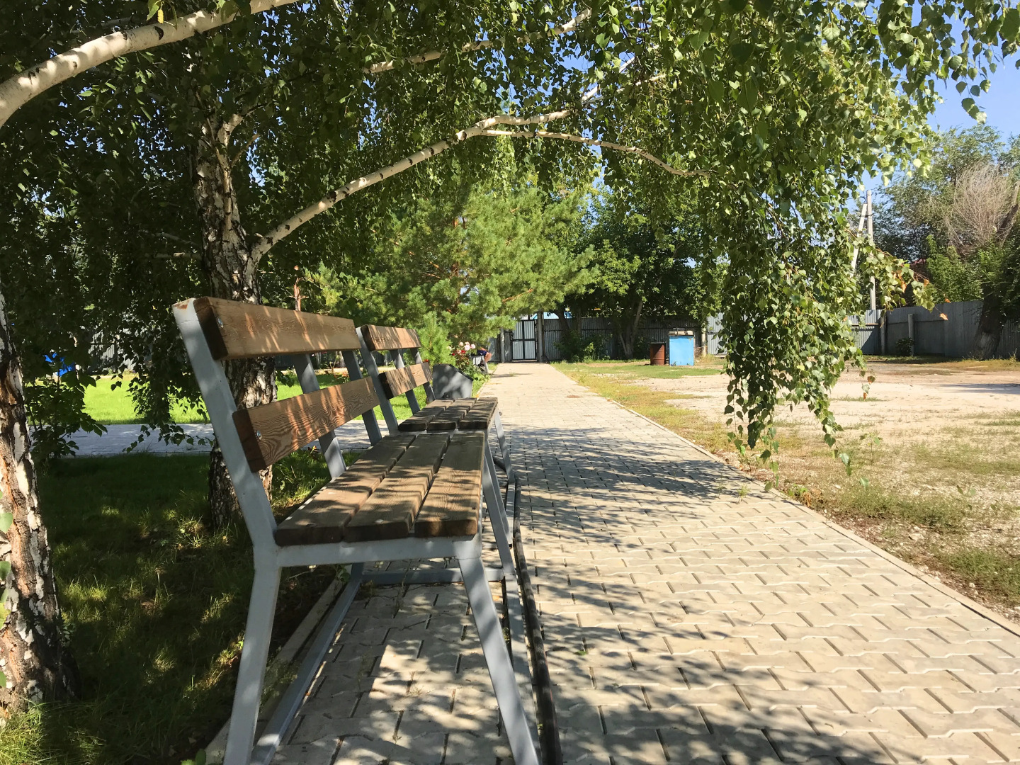 Отель Радужная